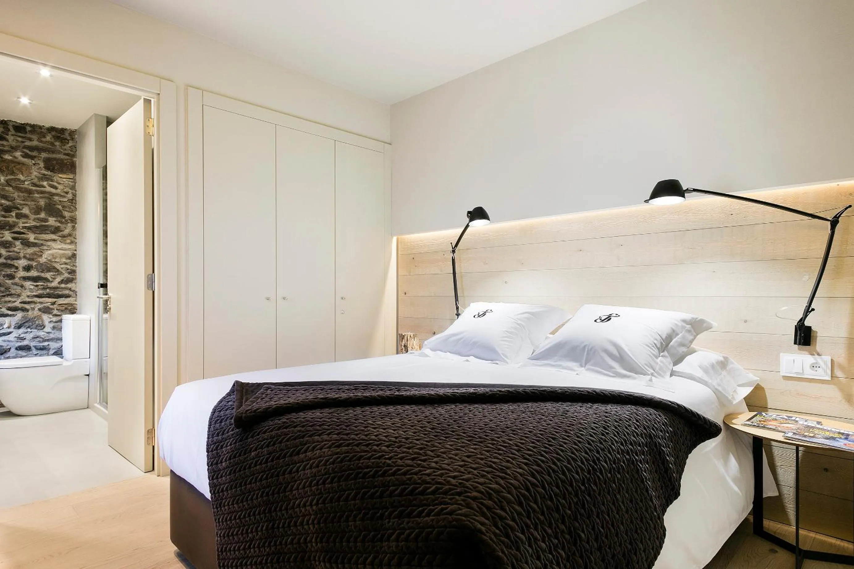 Photo of the whole room, Bed in Set Terres - La Villa de Llívia - Adults only