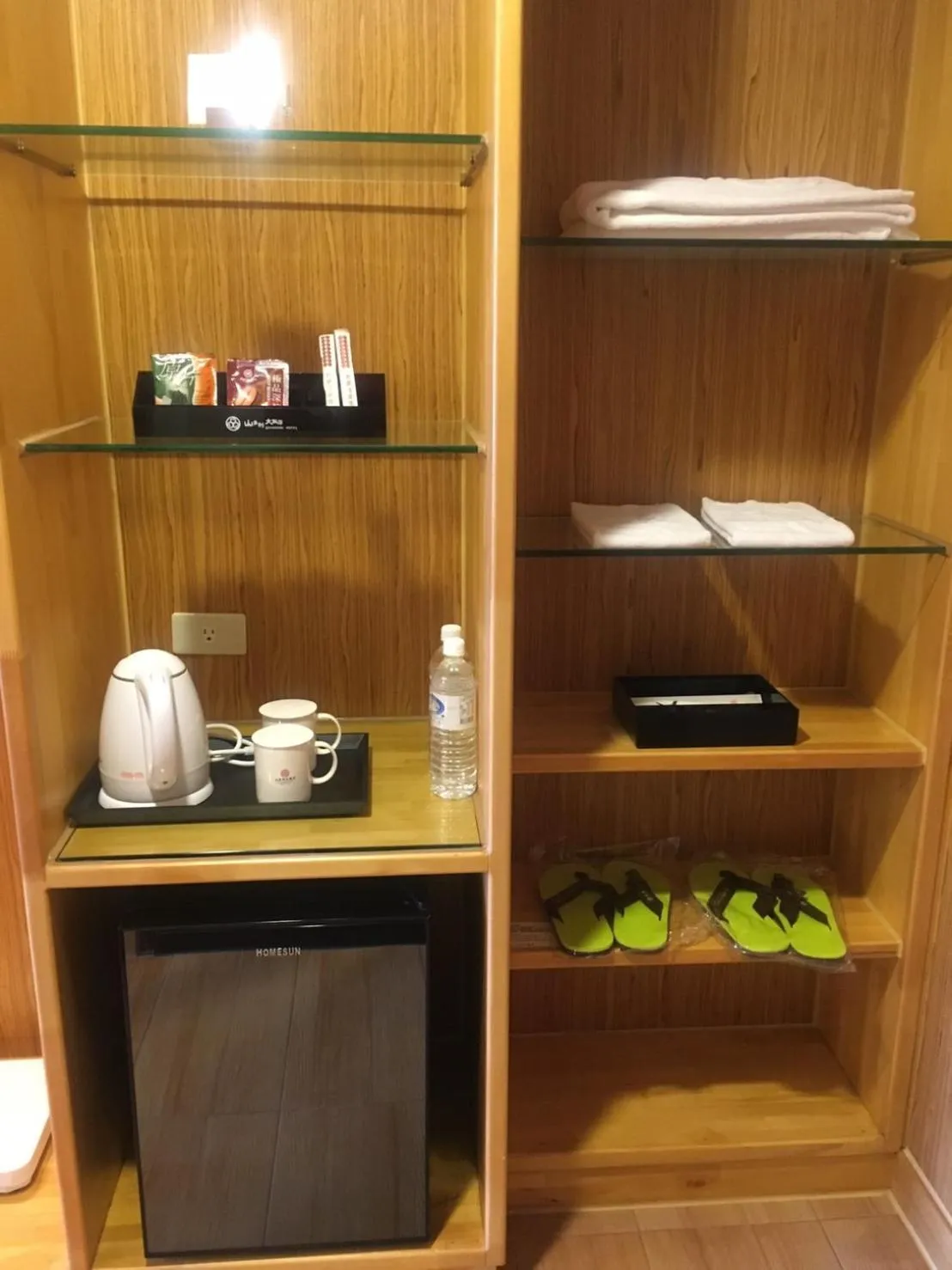 Coffee/tea facilities in Shandori Hotel
