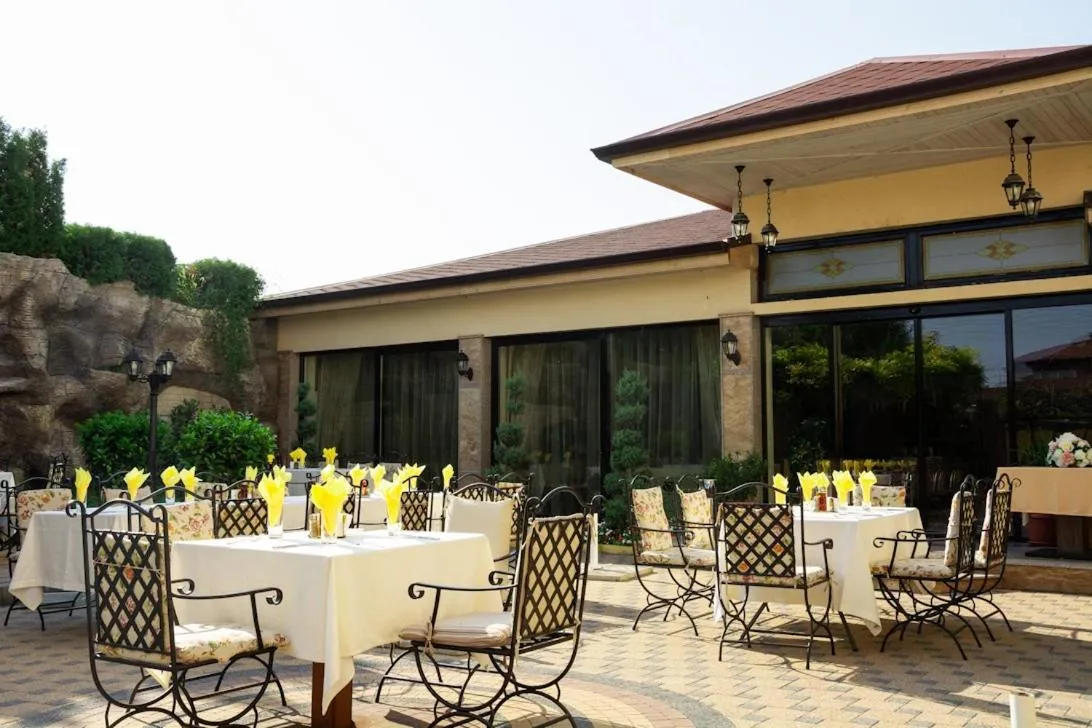 Garden in Hotel Forum