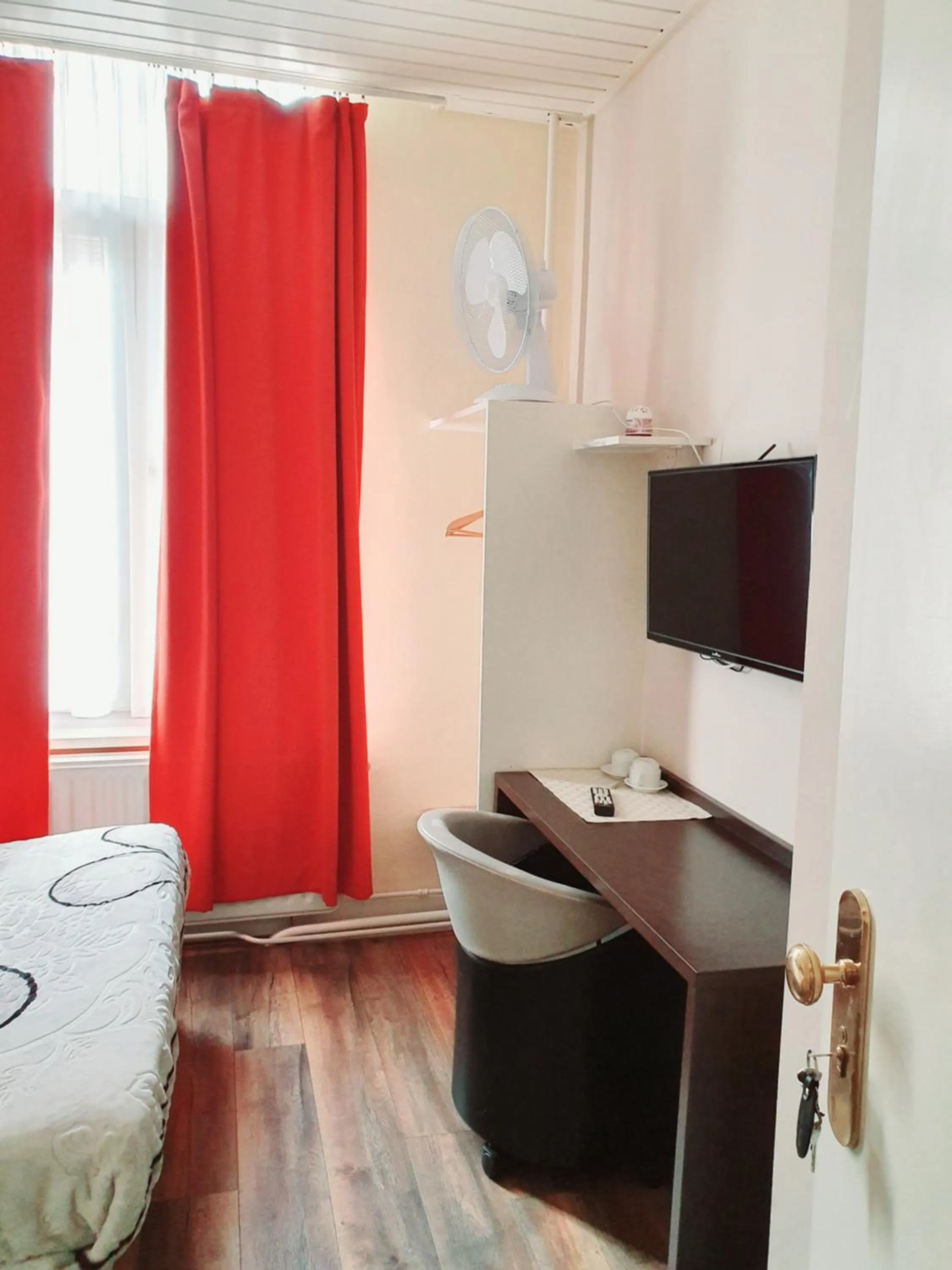 Bed in Hotel Queen Mary