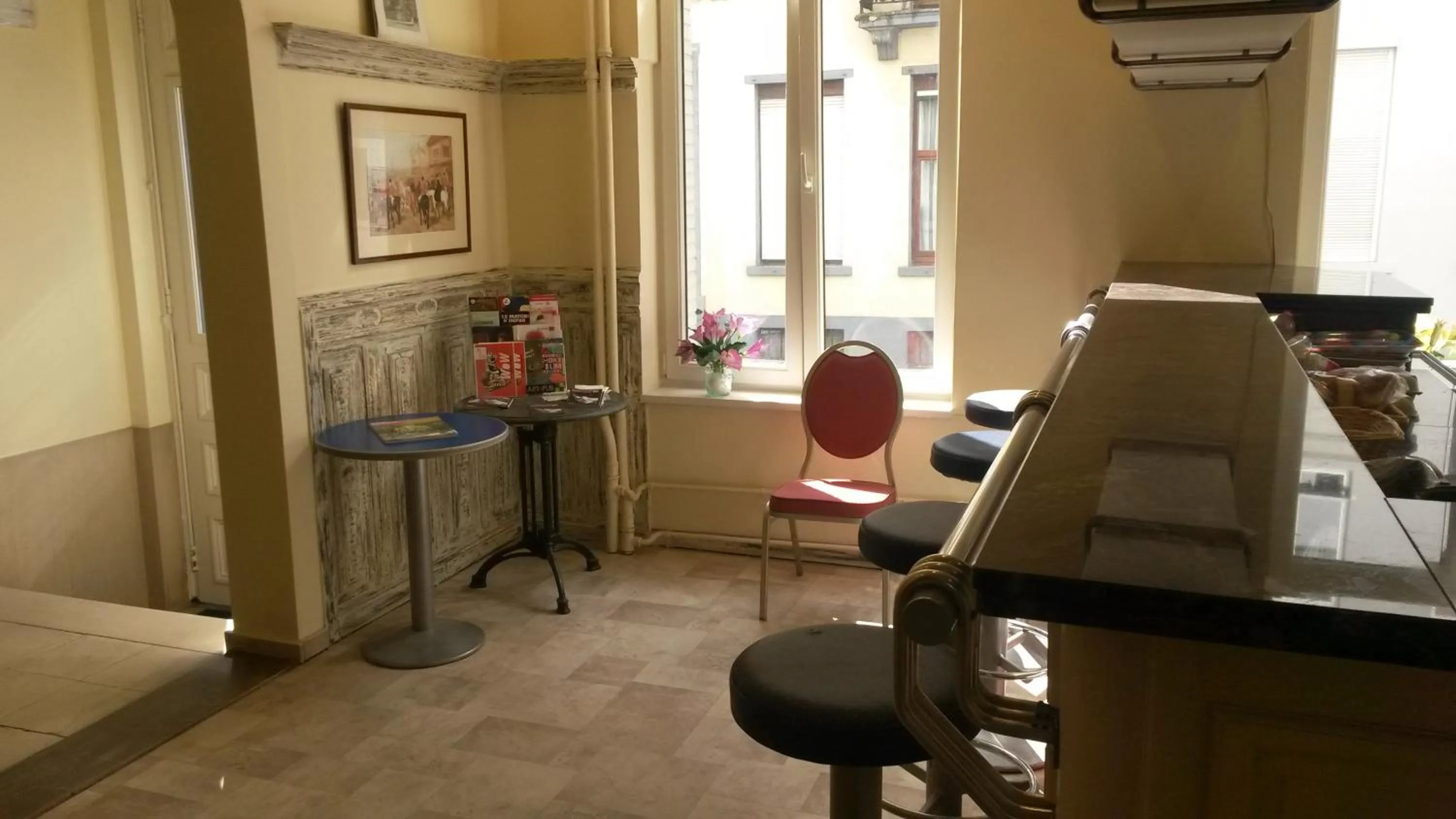 Lounge or bar in Hotel Queen Mary