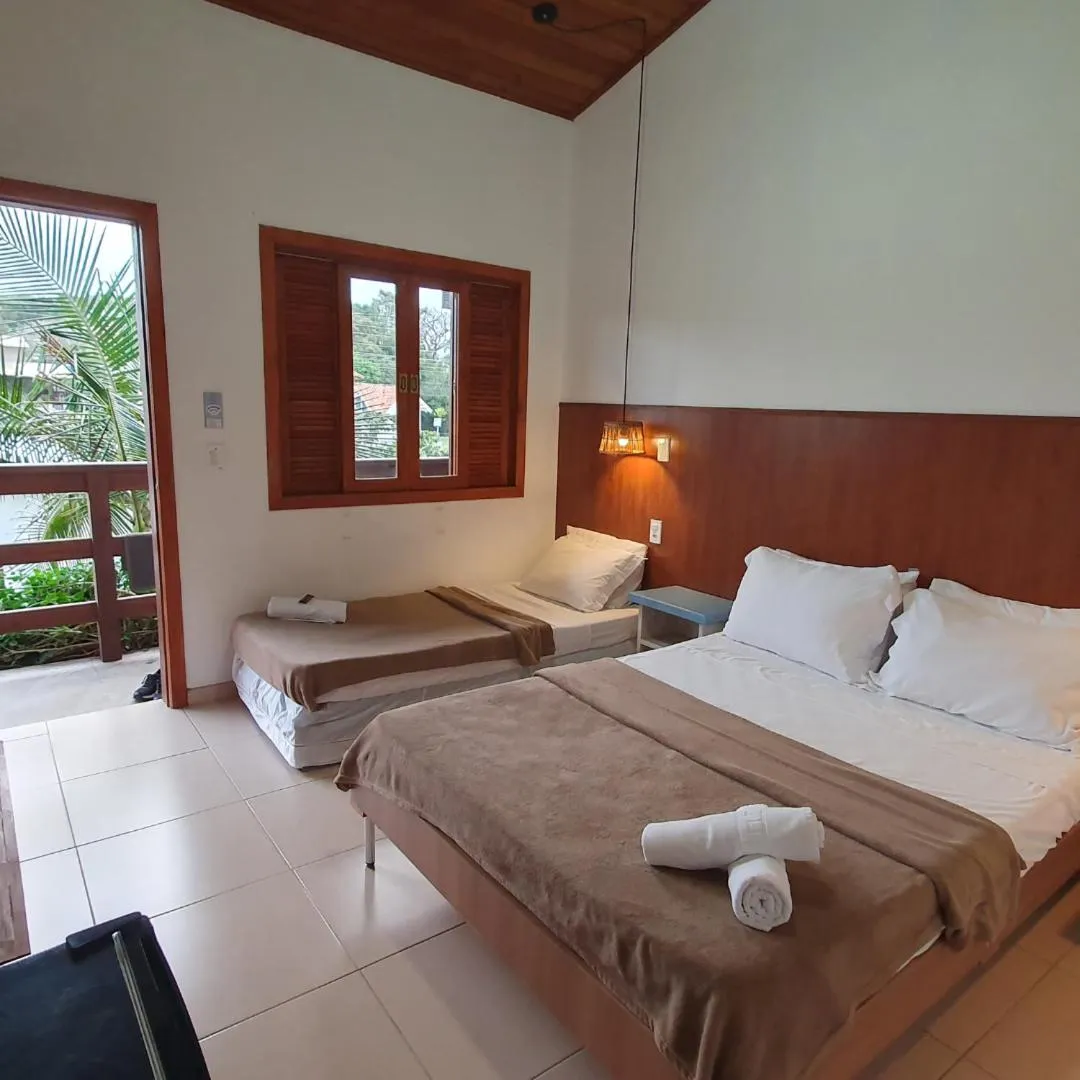Economy Triple Room in Pousada Lagoa do Rosa