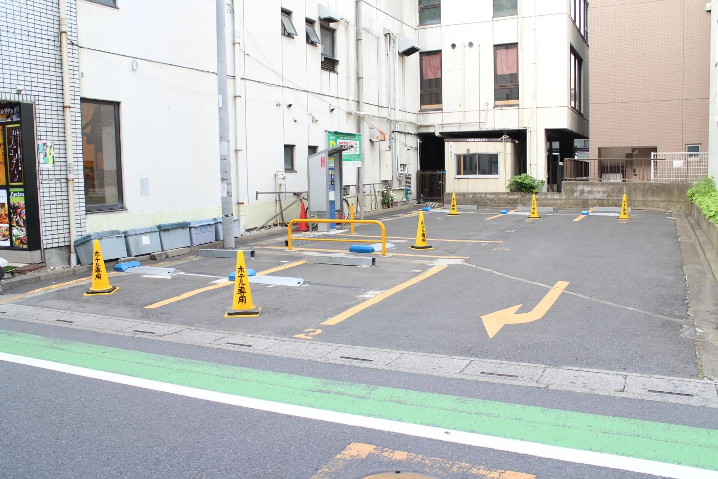 Parking in Business Hotel Raicho
