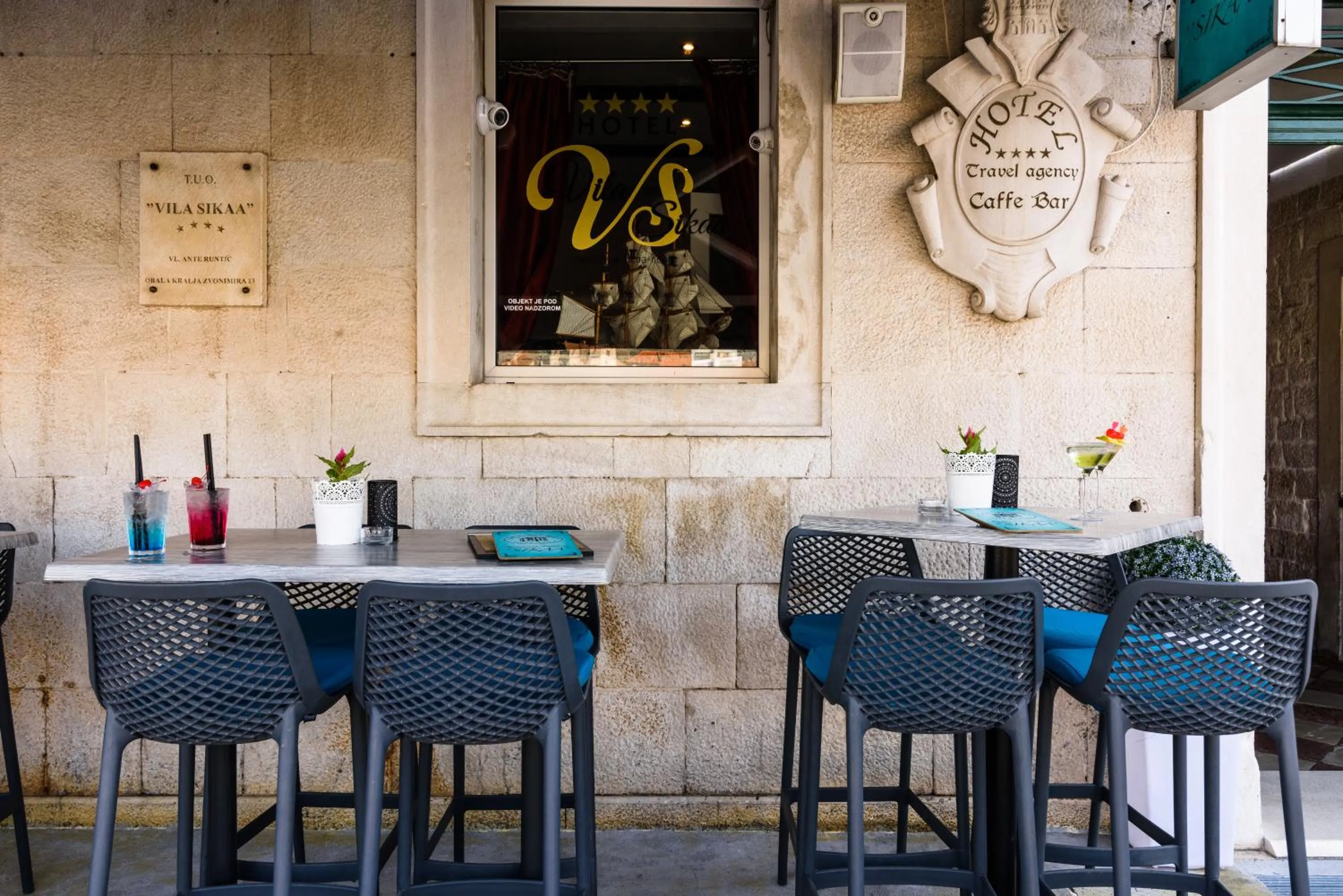 Restaurant/places to eat in Heritage Hotel Vila Sikaa