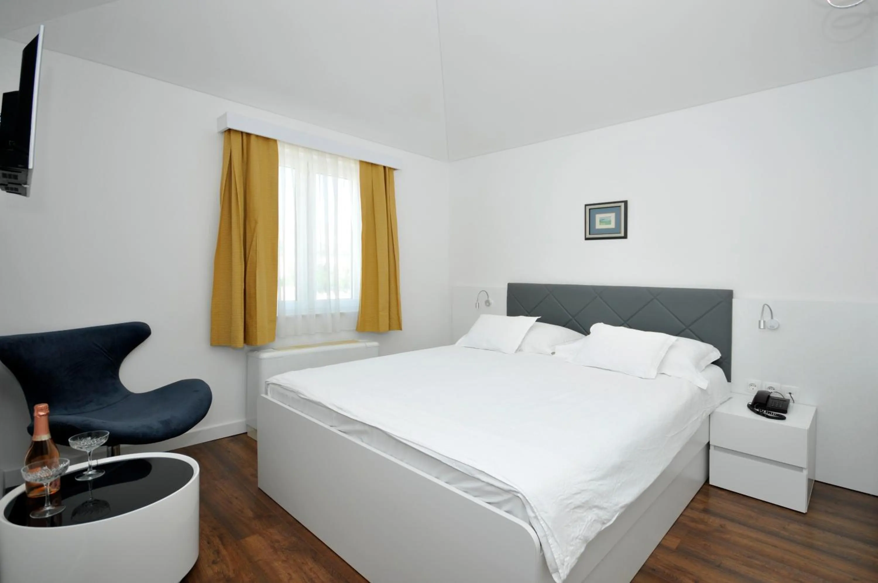 Bed in Heritage Hotel Vila Sikaa