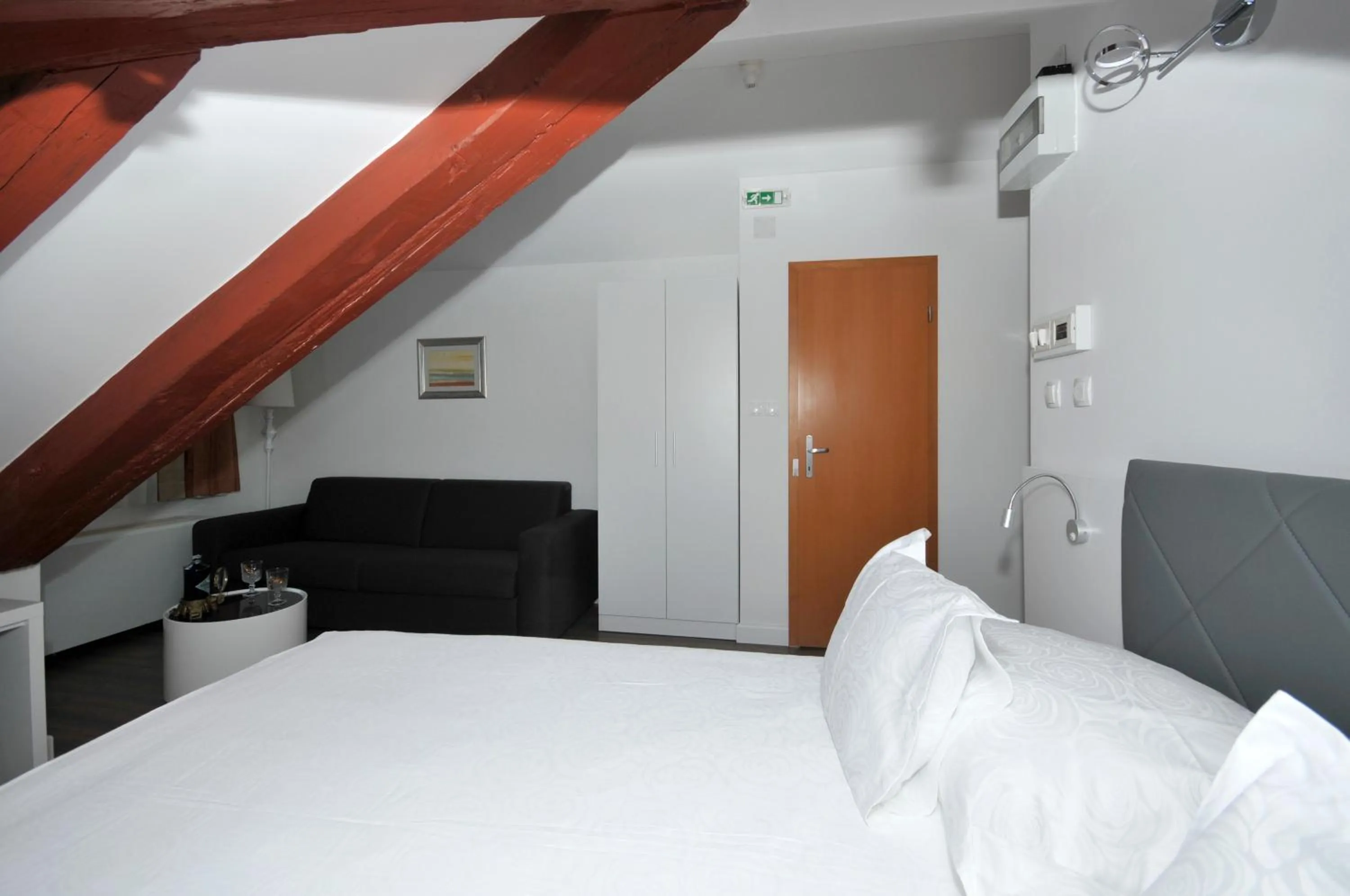Photo of the whole room, Bed in Heritage Hotel Vila Sikaa