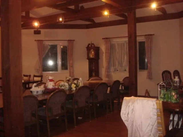 Restaurant/places to eat in Ikoi