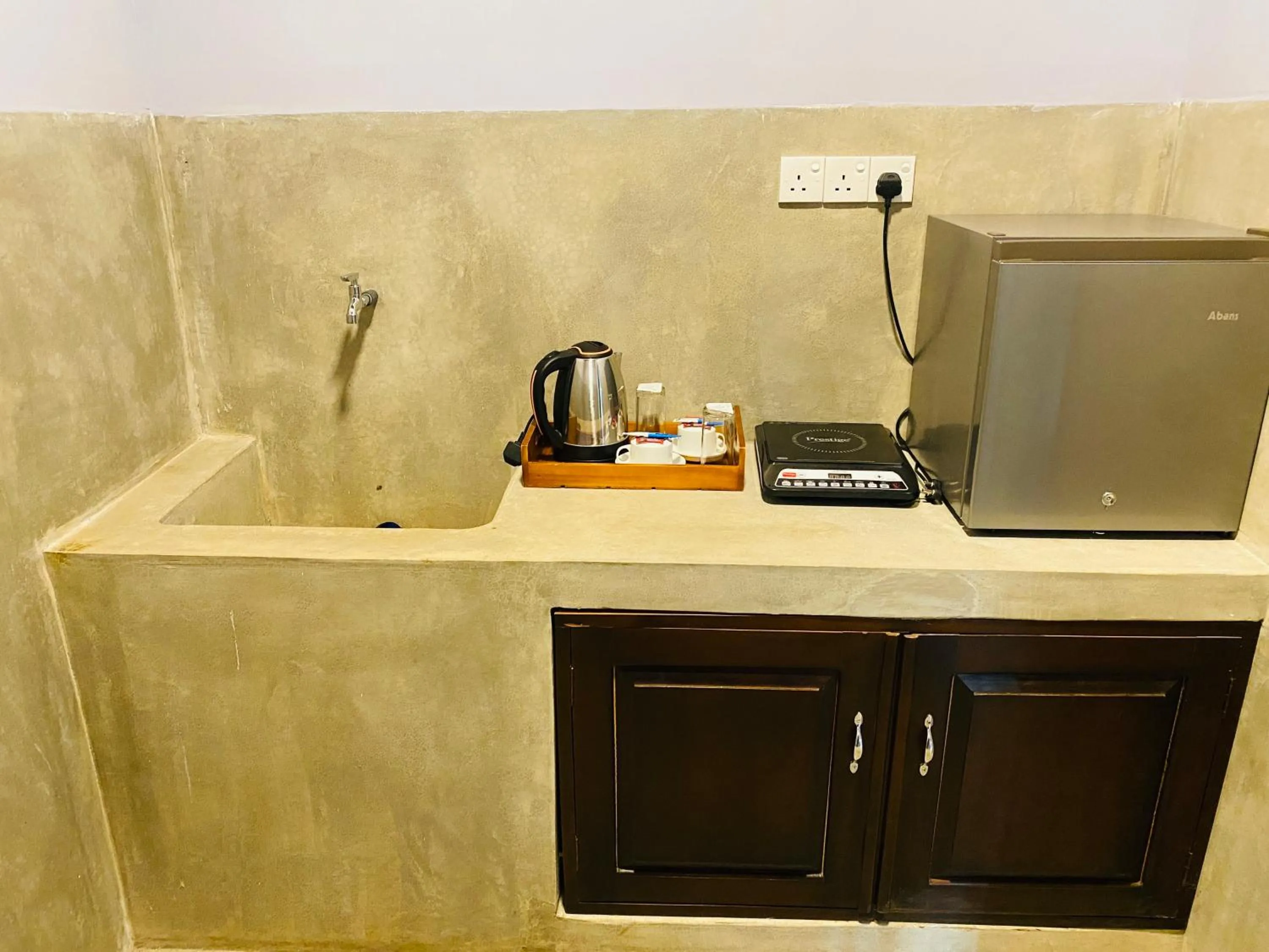 Nilaveli Hybrid Holiday Hotel