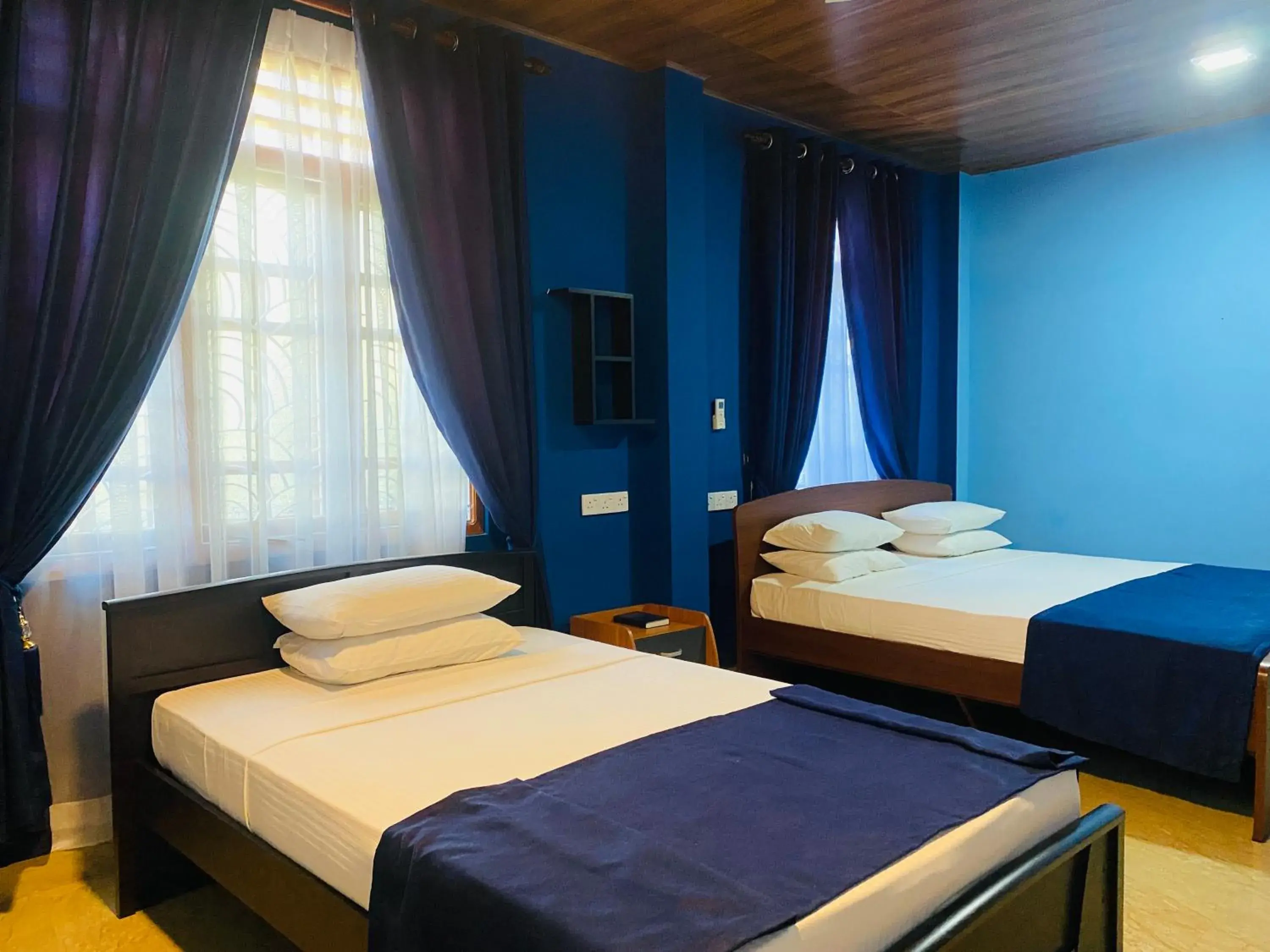 Economy Double Room in Nilaveli Hybrid Holiday Hotel Economy Double Room in Nilaveli Hybrid Holiday Hotel