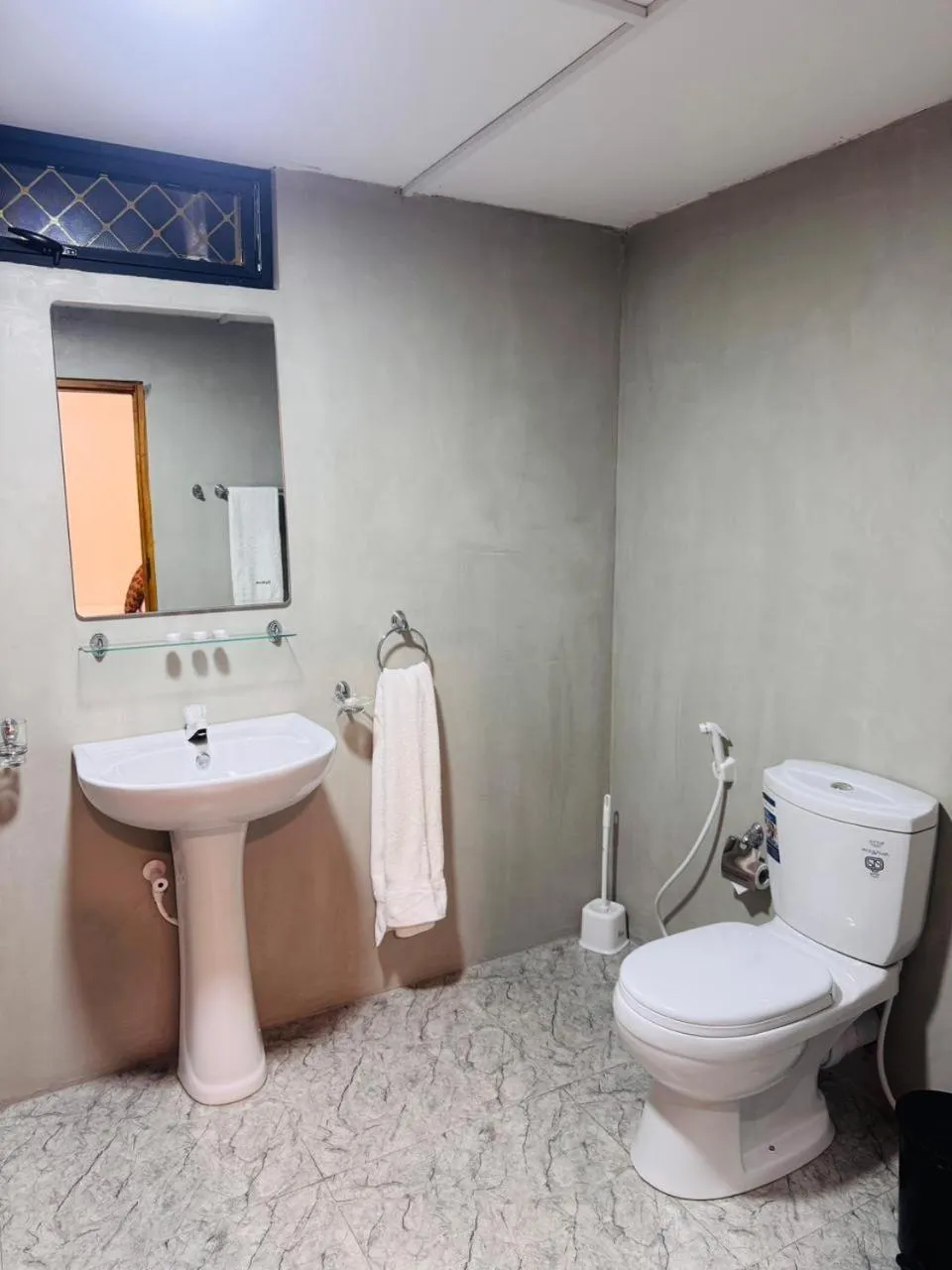 Toilet in Nilaveli Hybrid Holiday Hotel