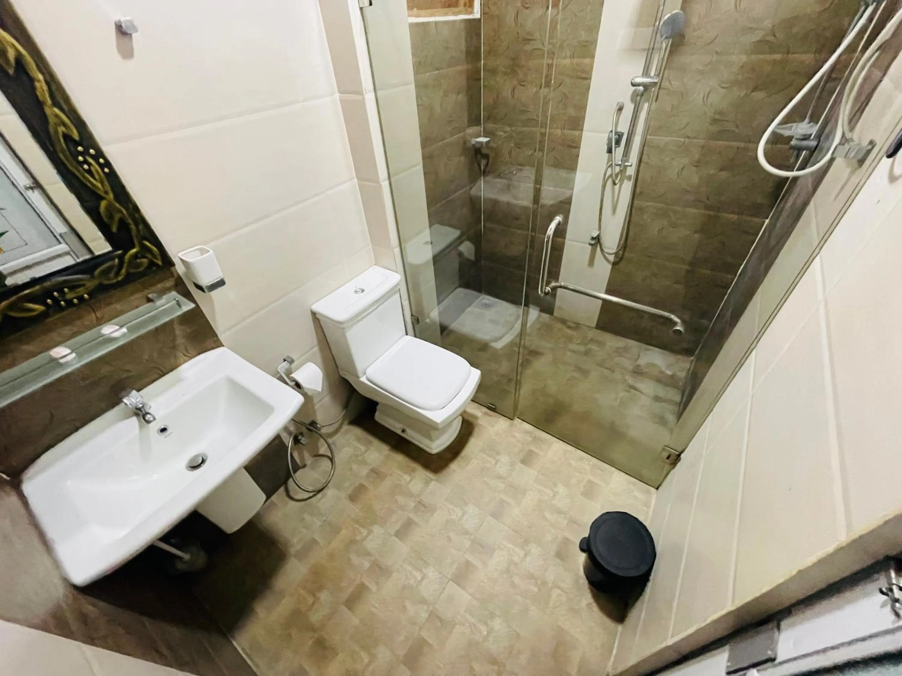 Nilaveli Hybrid Holiday Hotel