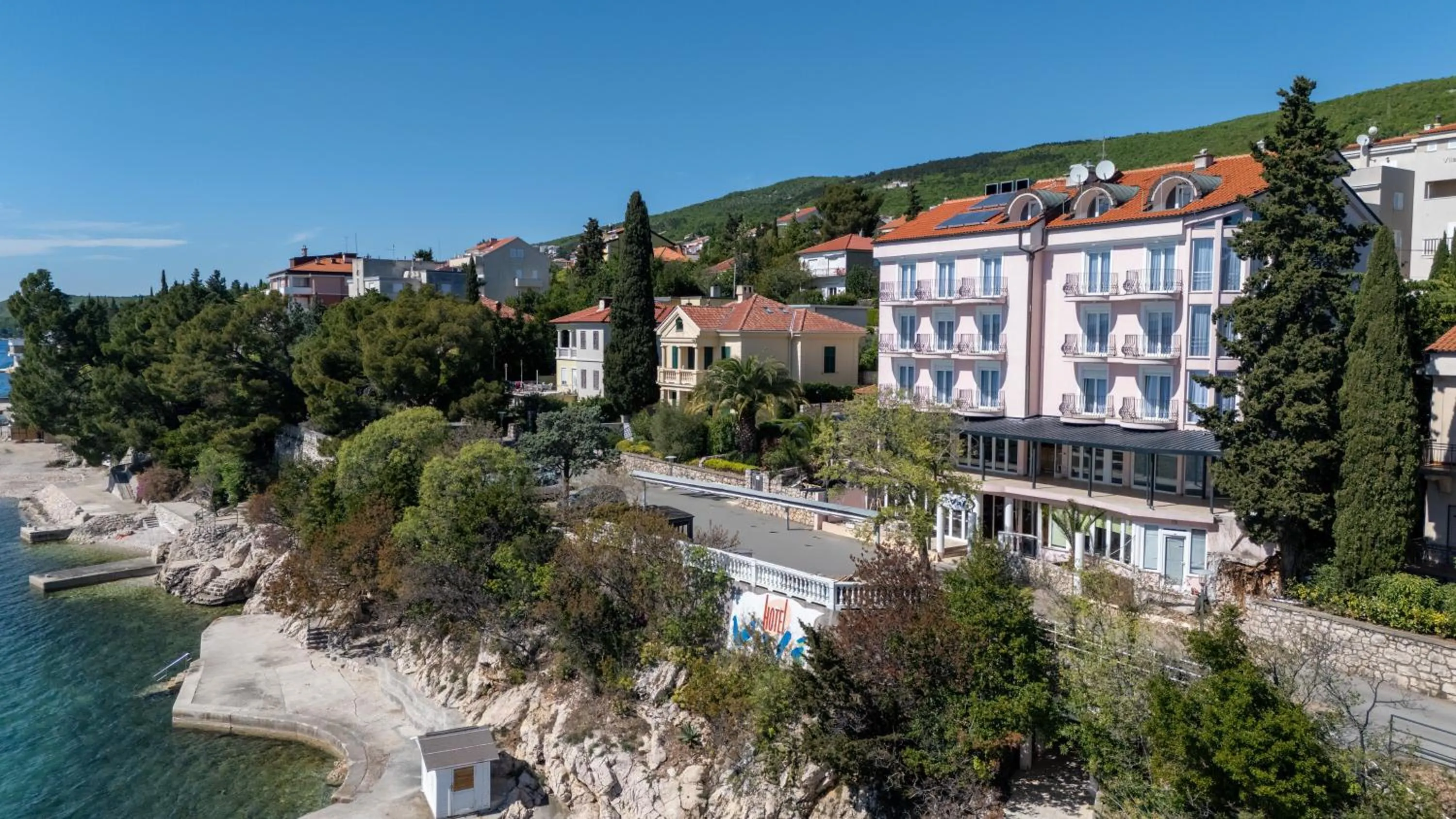 Property building in Hotel Vali Dramalj