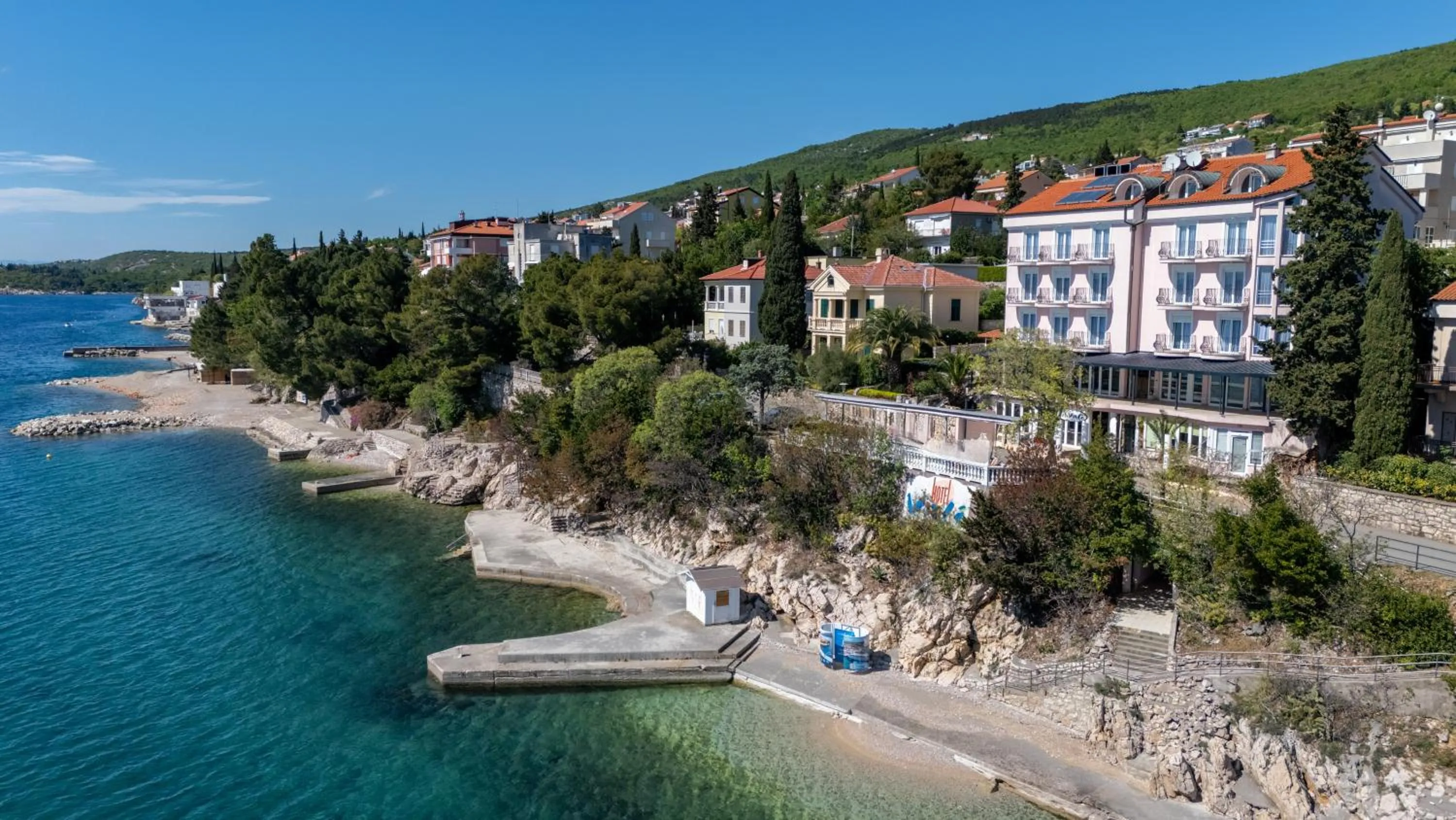 Property building in Hotel Vali Dramalj