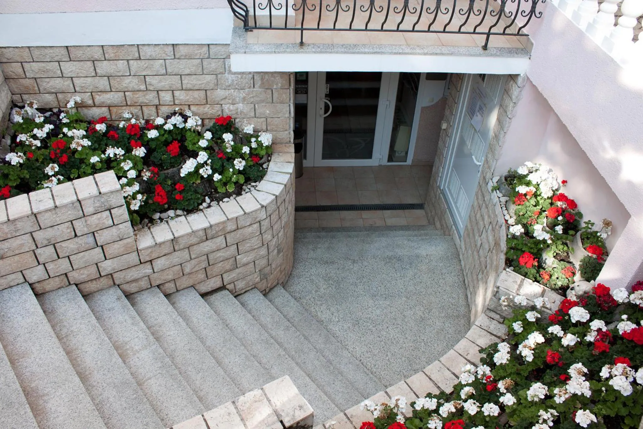Facade/entrance in Hotel Vali Dramalj