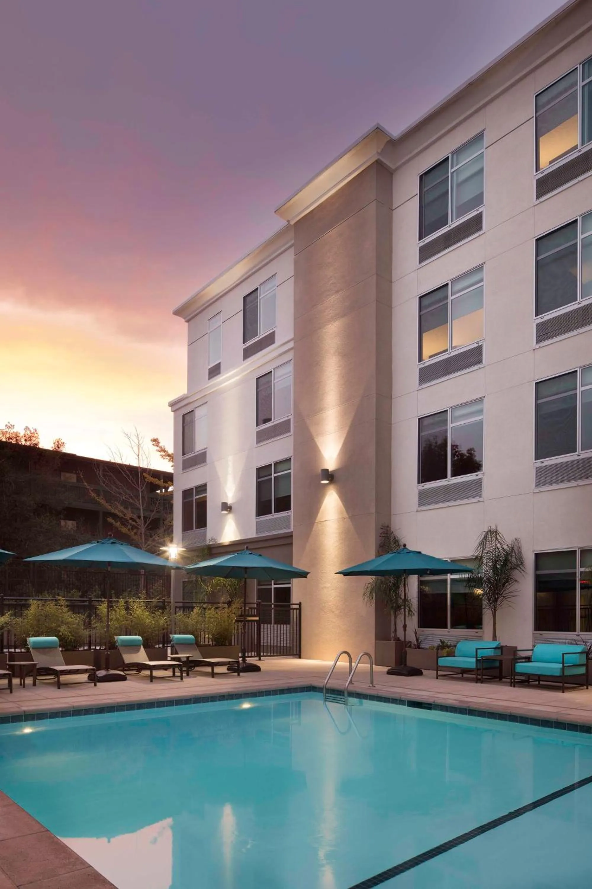 Patio in Hyatt Place Santa Cruz