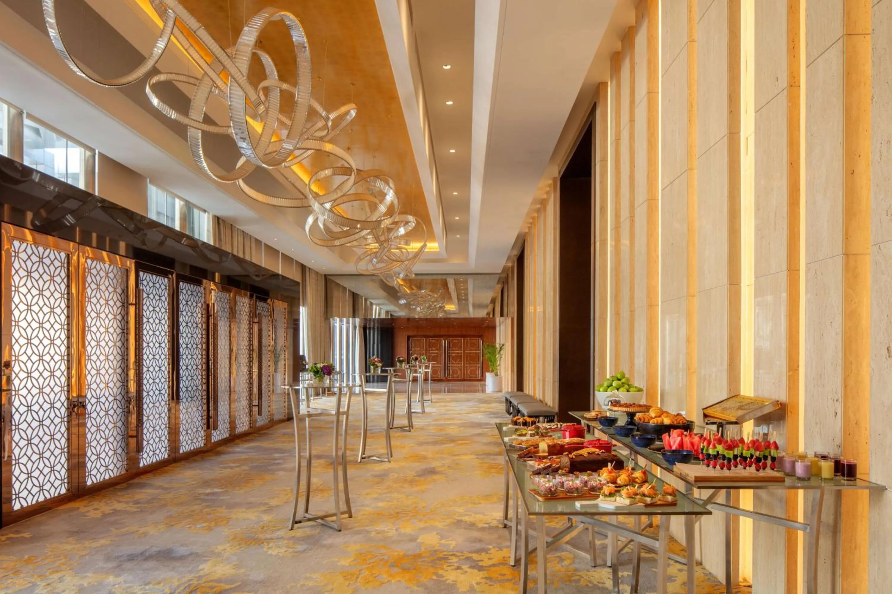 Restaurant/places to eat in Hyatt Regency Riyadh Olaya