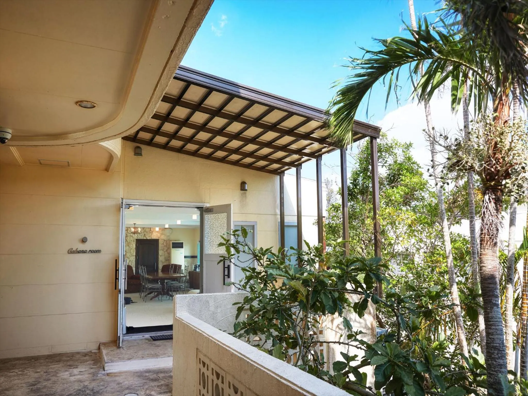 Lounge or bar in La Casa Panacea Okinawa Resort