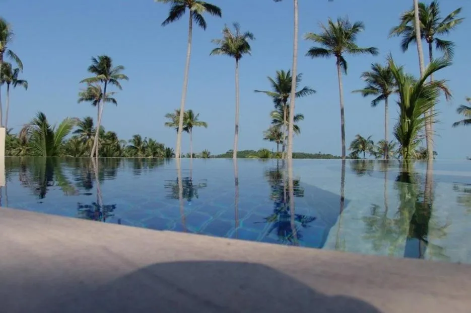Swimming pool in Kalara Gardens