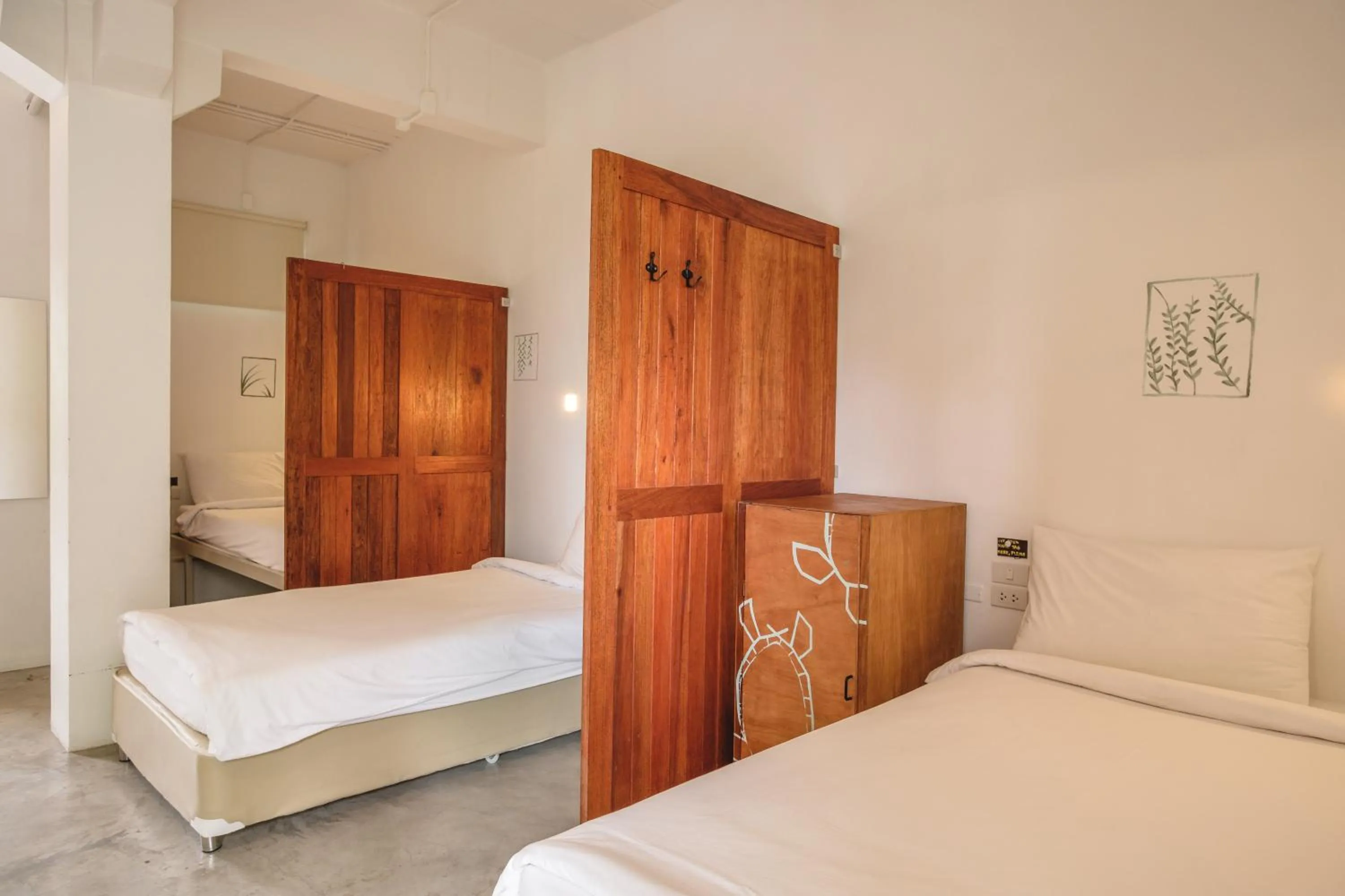 Bed in The Dearly Koh Tao Hostel-PADI 5 Star Dive Resort