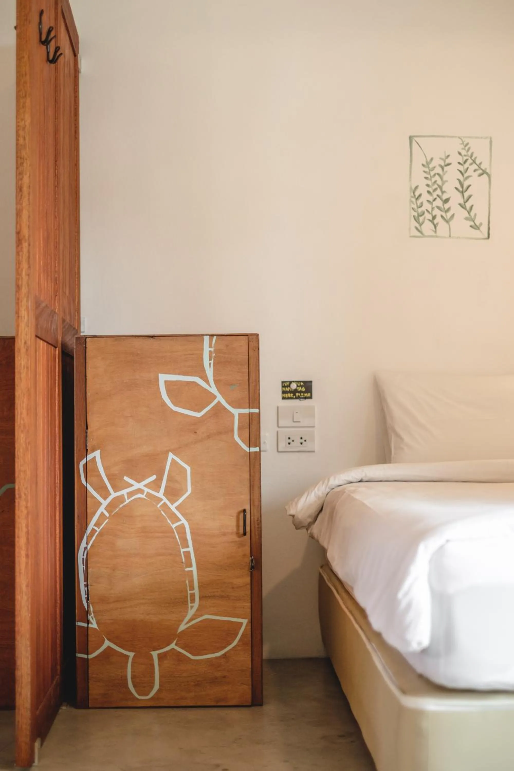 Bed in The Dearly Koh Tao Hostel-PADI 5 Star Dive Resort