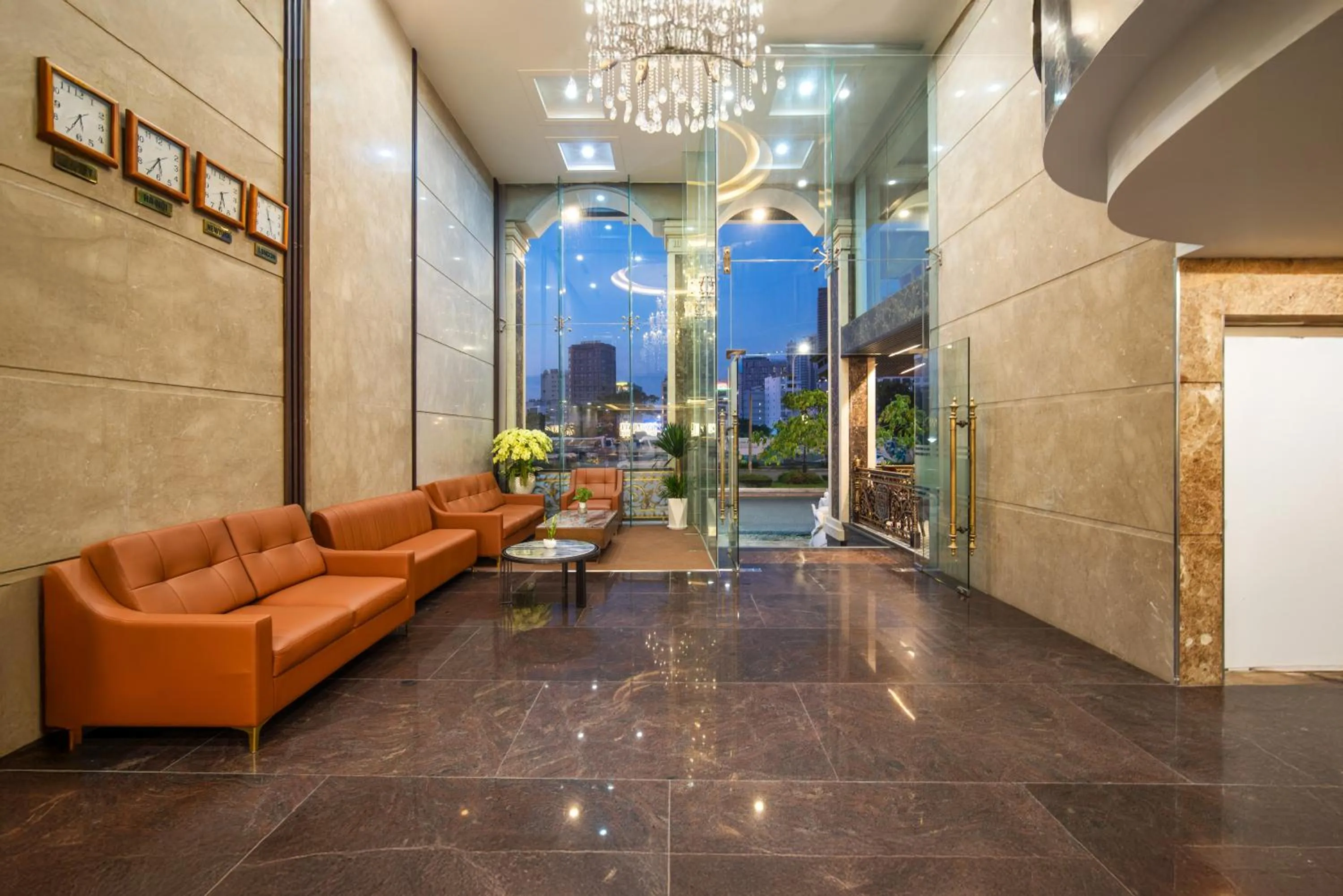 Living room in Hung Anh Hotel