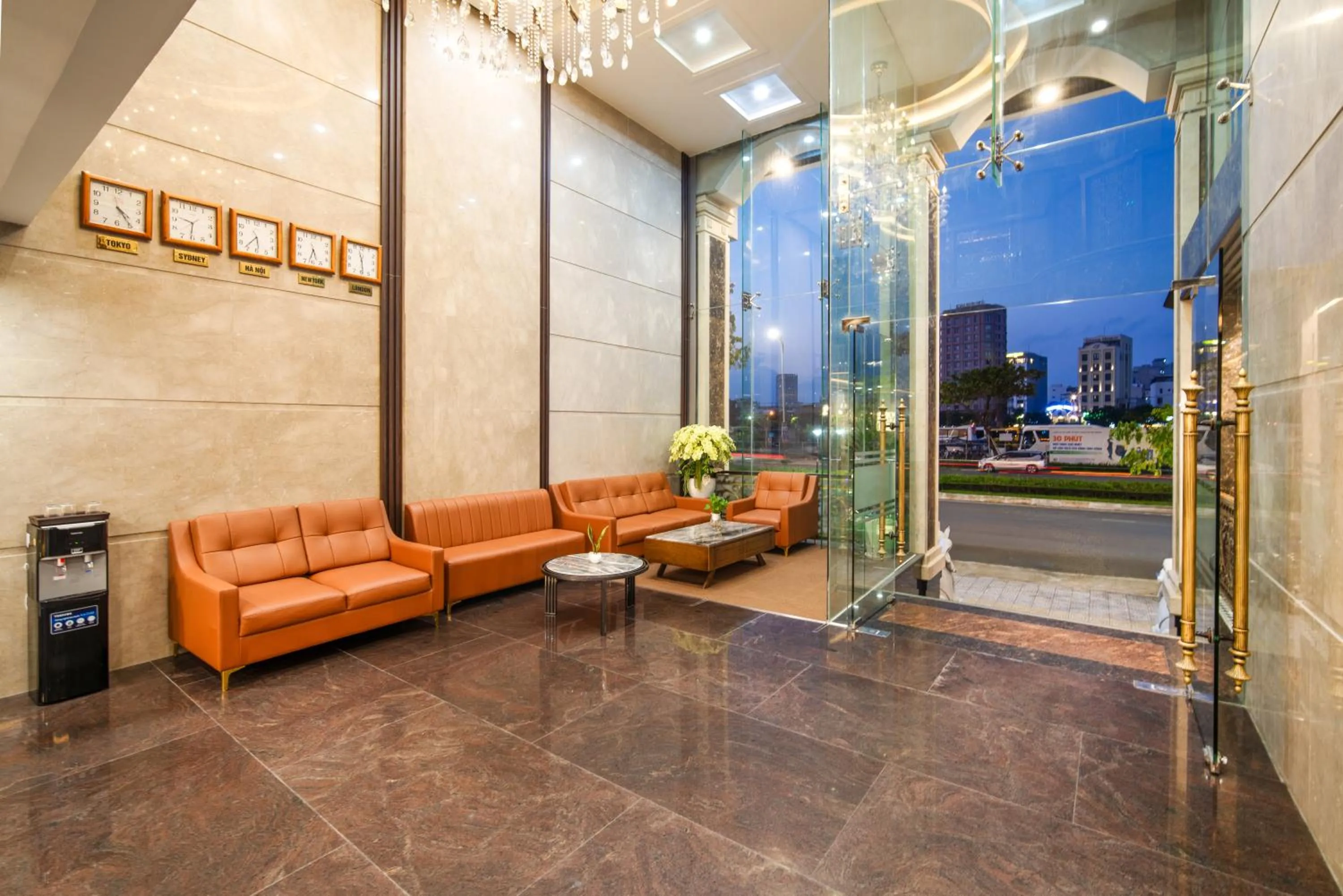 Living room in Hung Anh Hotel