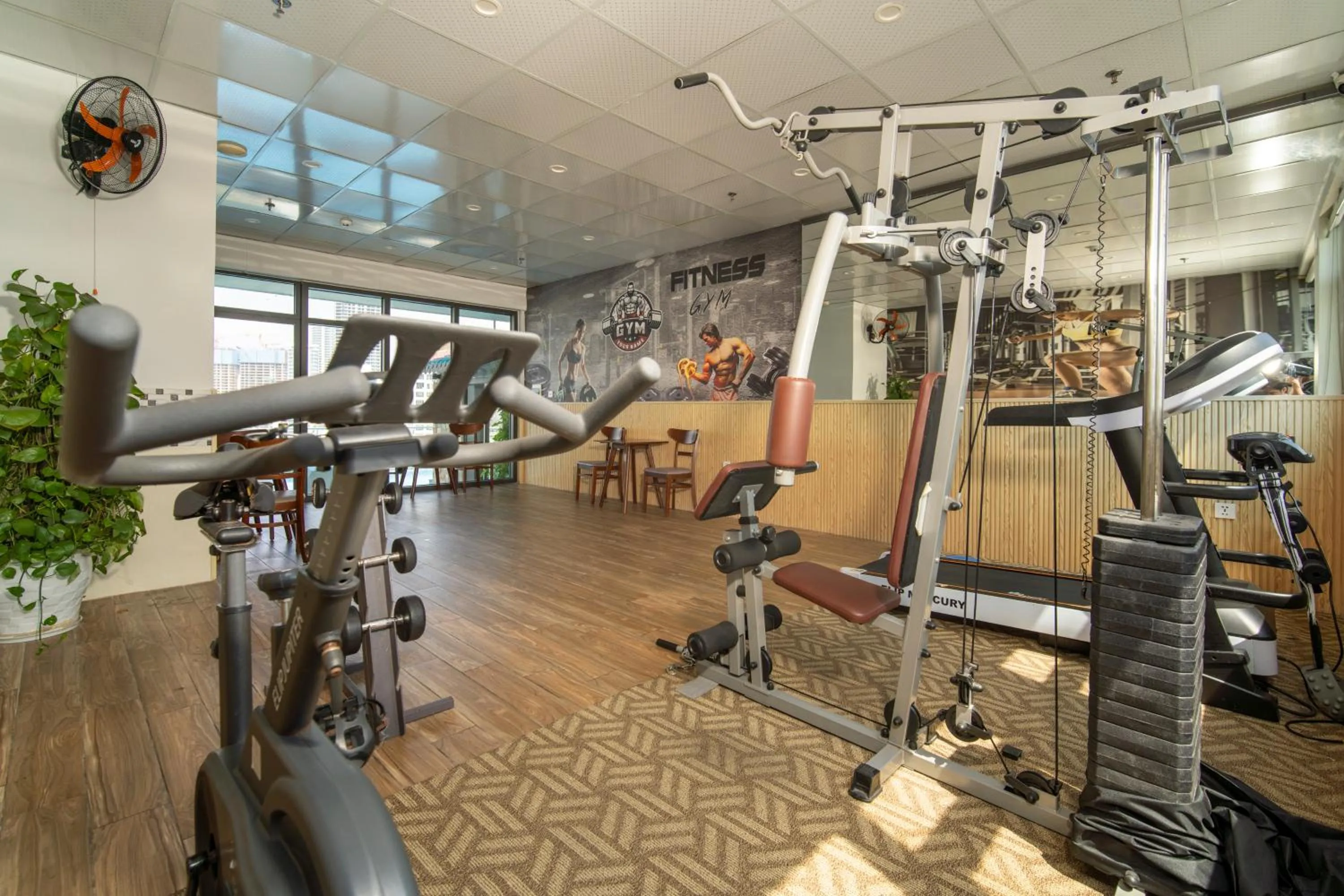 Fitness centre/facilities in Hung Anh Hotel