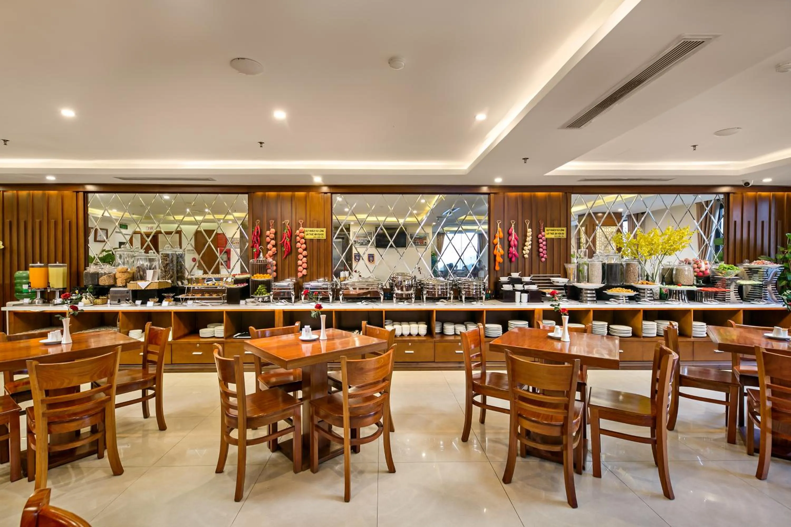 Restaurant/places to eat in Hung Anh Hotel