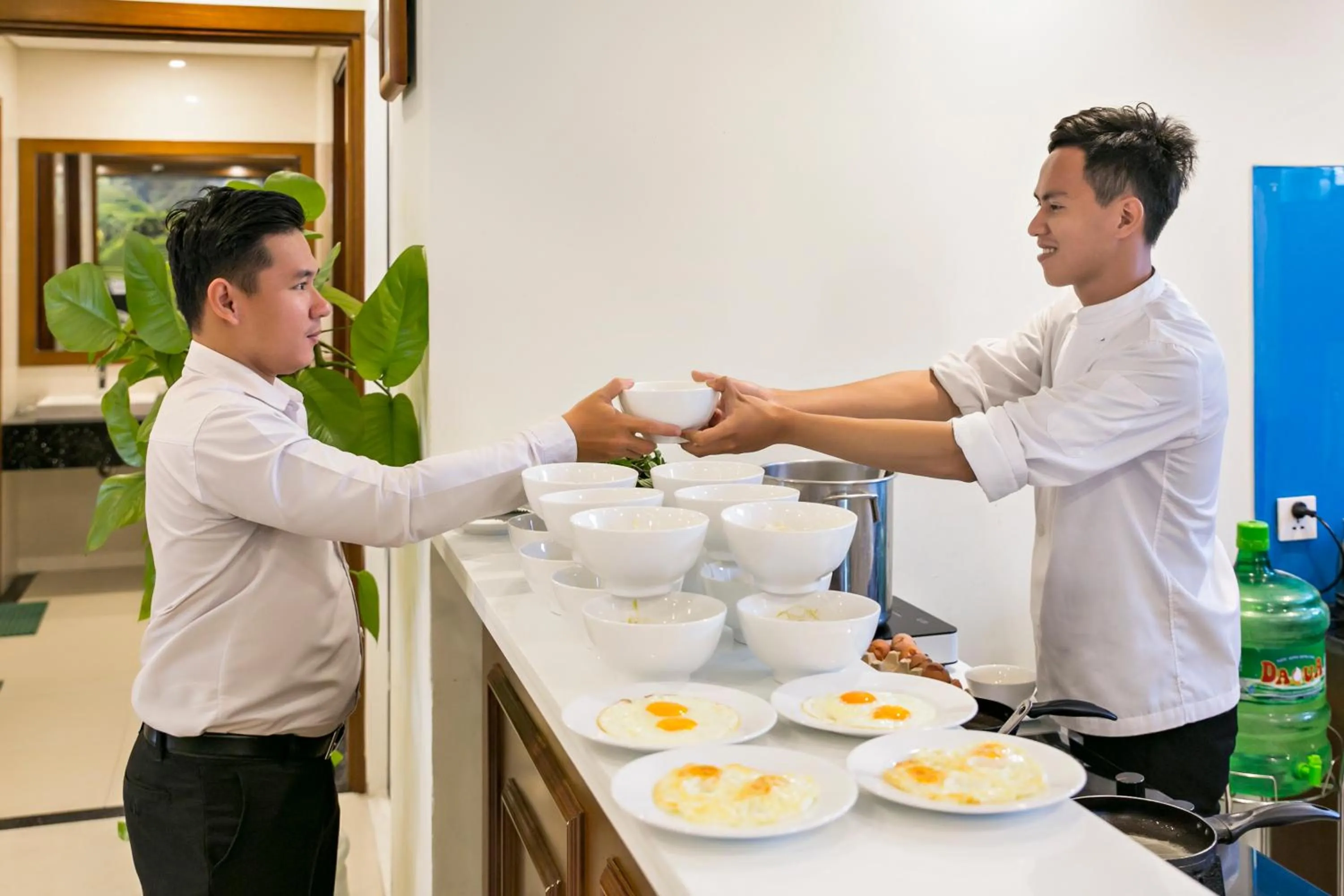 Restaurant/places to eat in Hung Anh Hotel