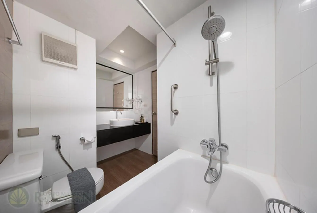 Bathroom in At 115 Hotel By Rompo