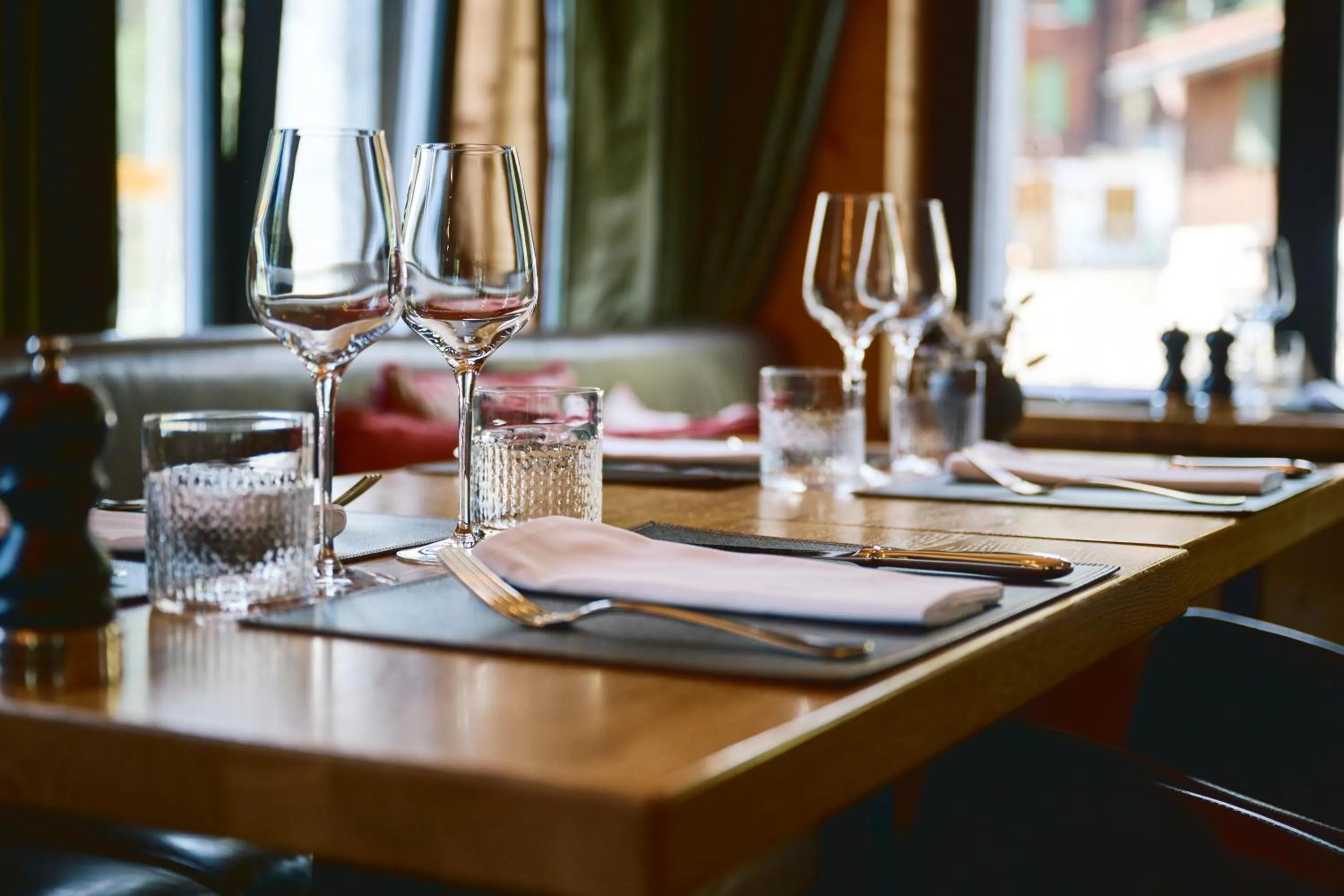 Restaurant/places to eat in Hotel-Restaurant Valrose