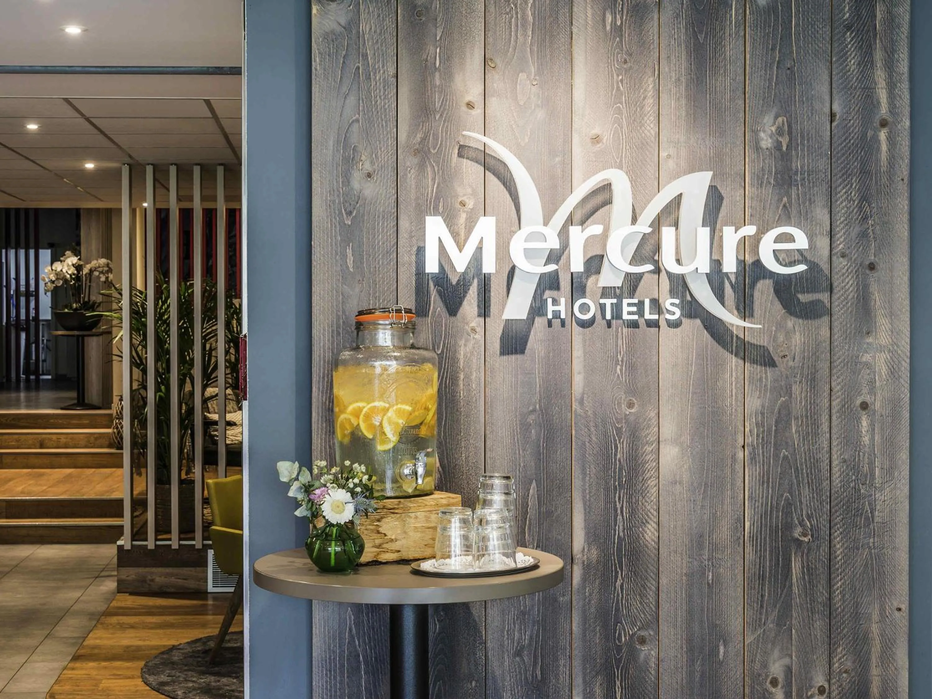 Restaurant/places to eat in Mercure Oostende