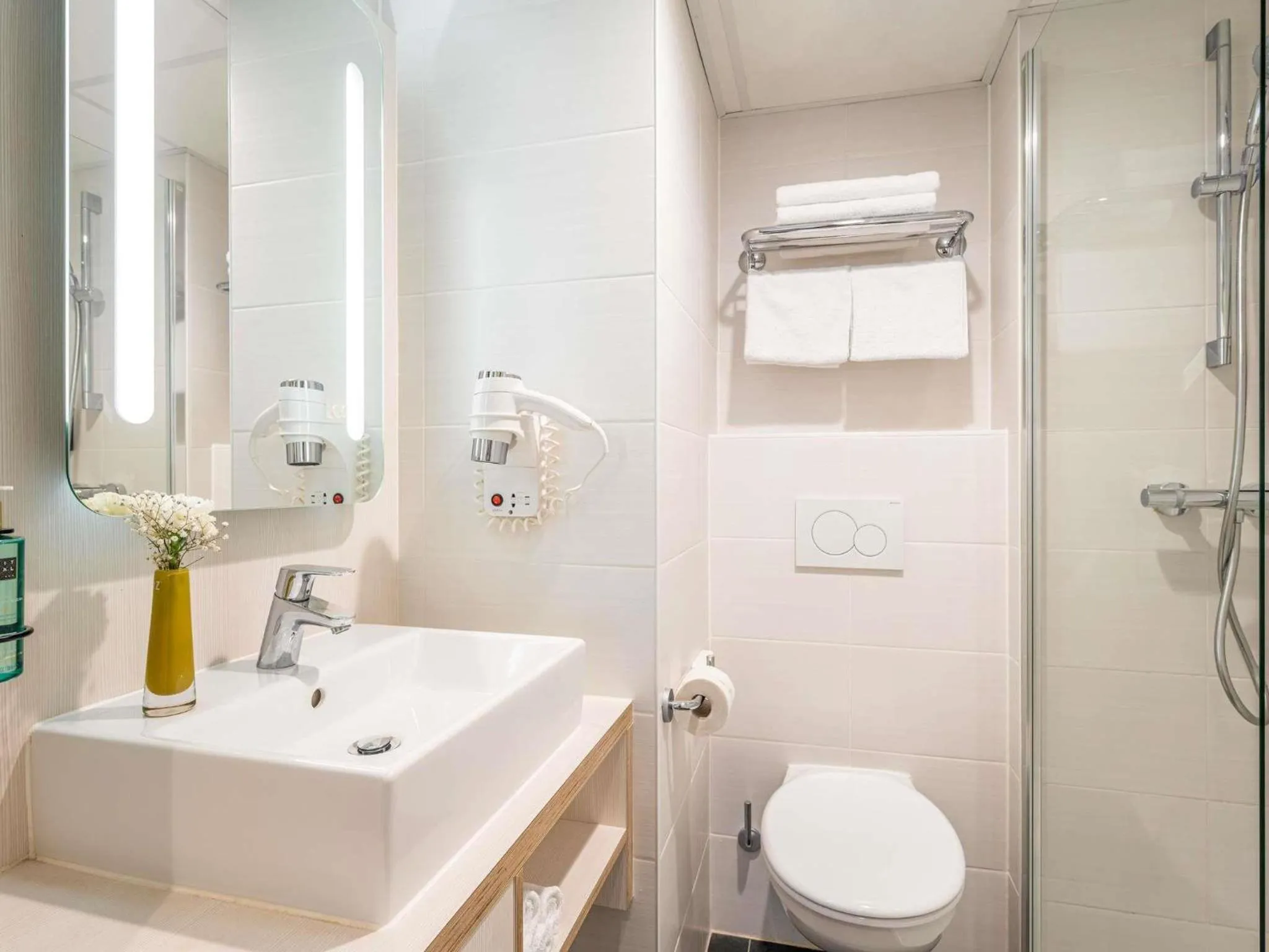 Bedroom in Mercure Oostende