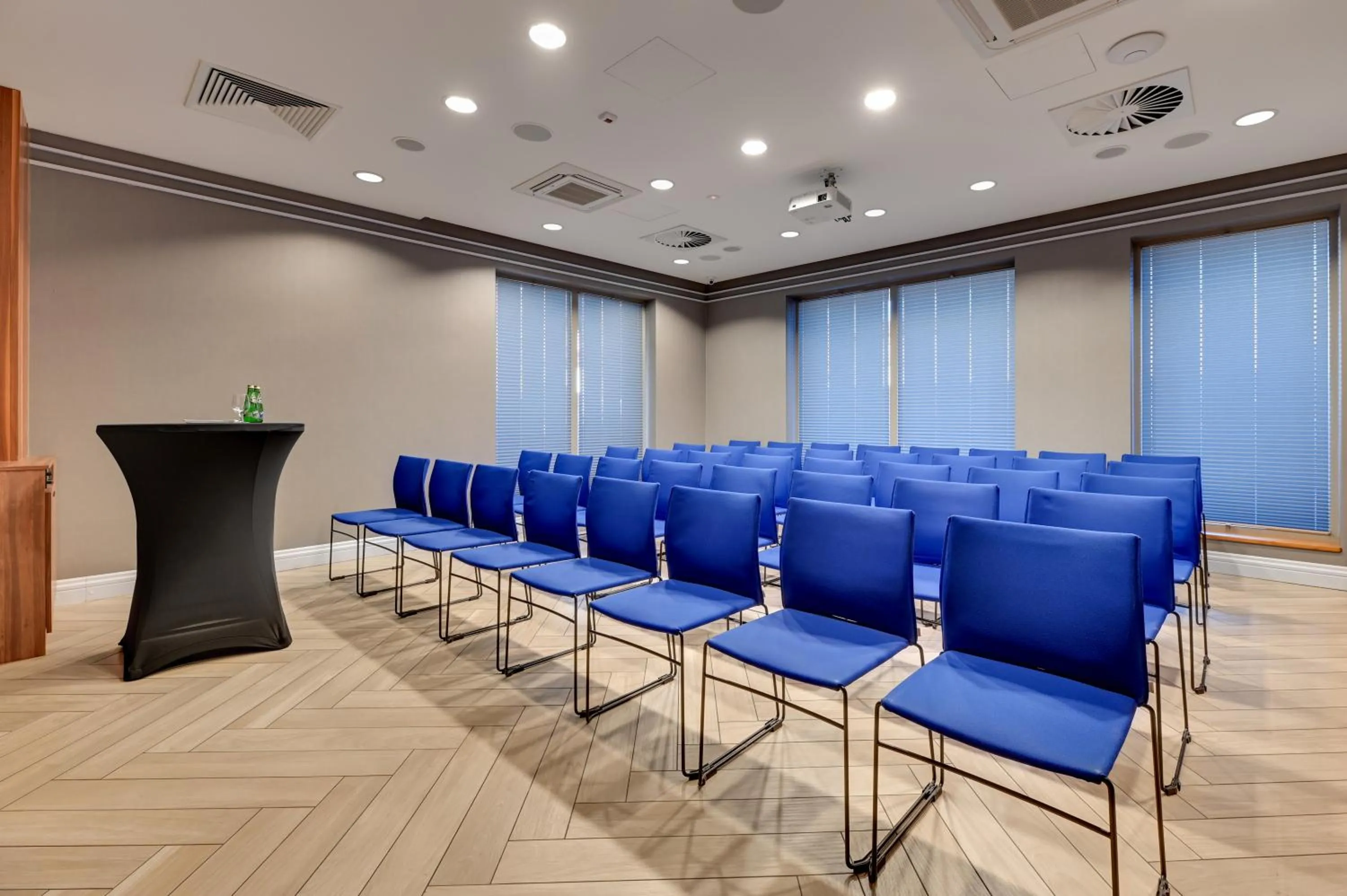 Meeting/conference room in GRANO LIFE Gdańsk - HOTEL NUMBER ONE BY GRANO Gdańsk