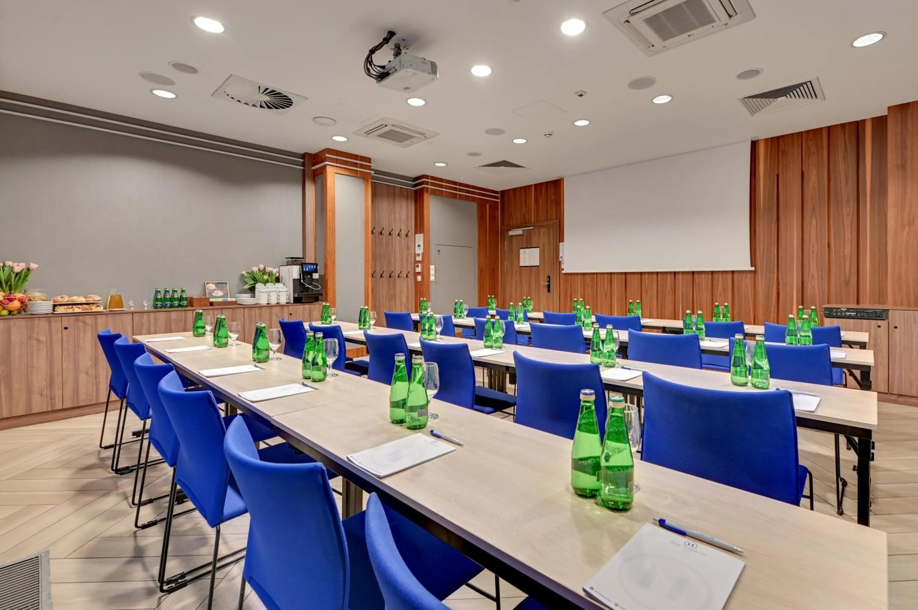Meeting/conference room in GRANO LIFE Gdańsk - HOTEL NUMBER ONE BY GRANO Gdańsk