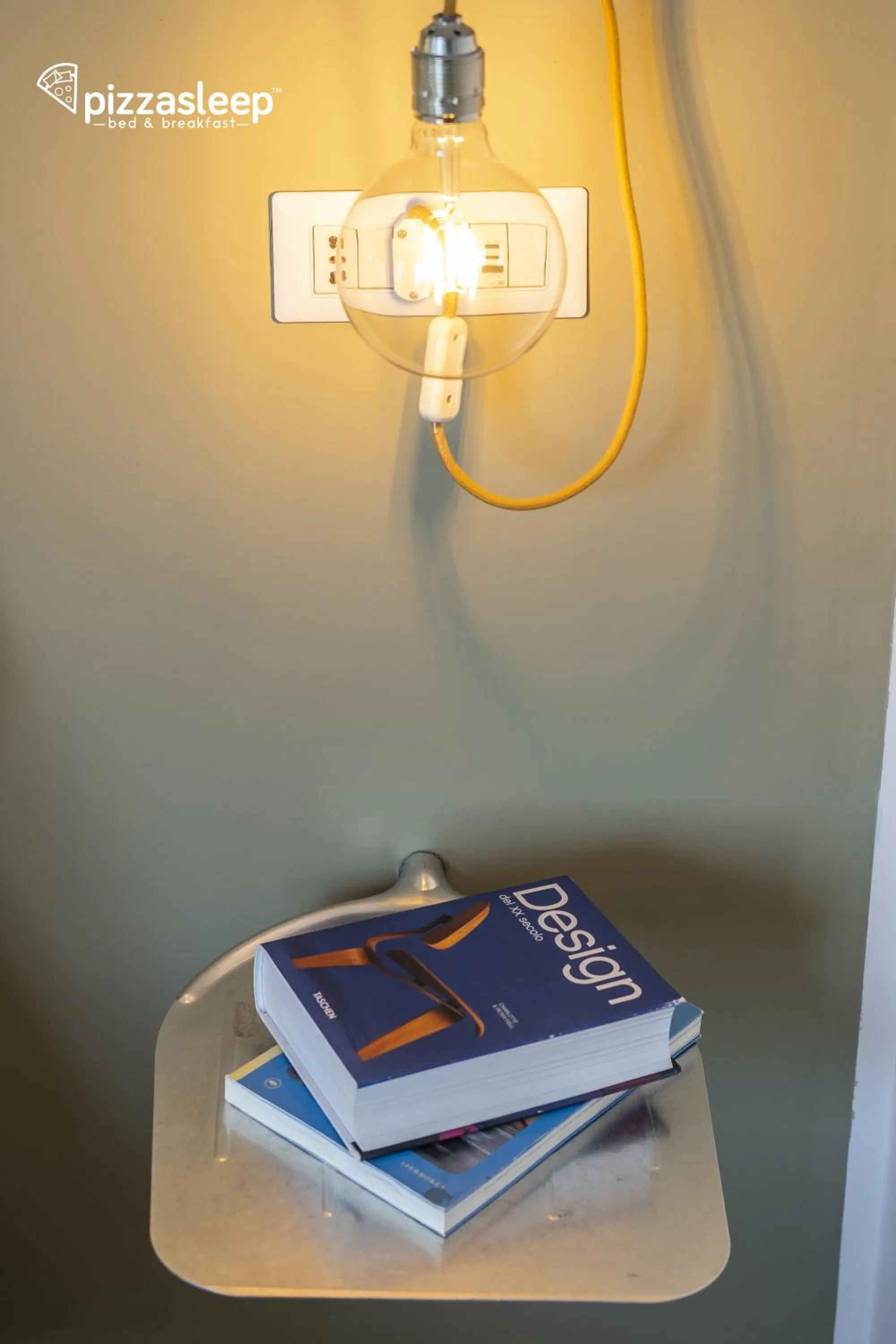 Decorative detail in PizzaSleep B&B