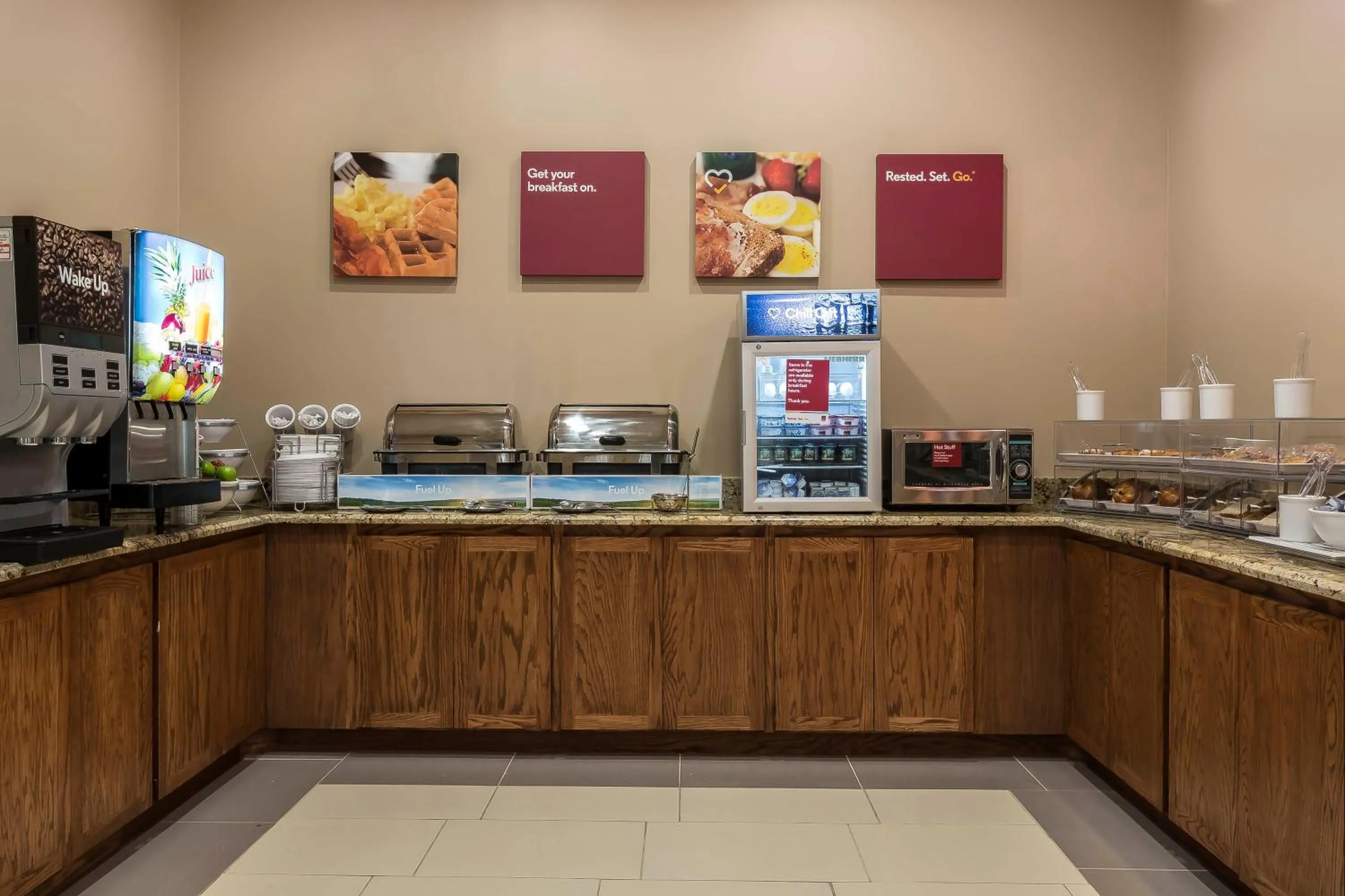 Continental breakfast in Comfort Suites - University