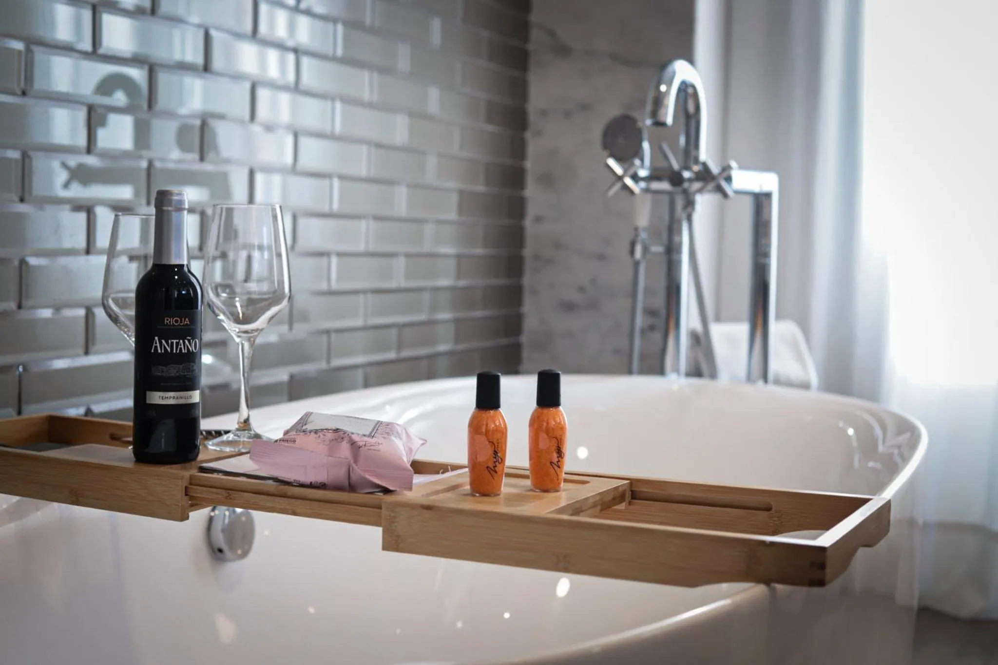 Decorative detail in MYR Marqués House