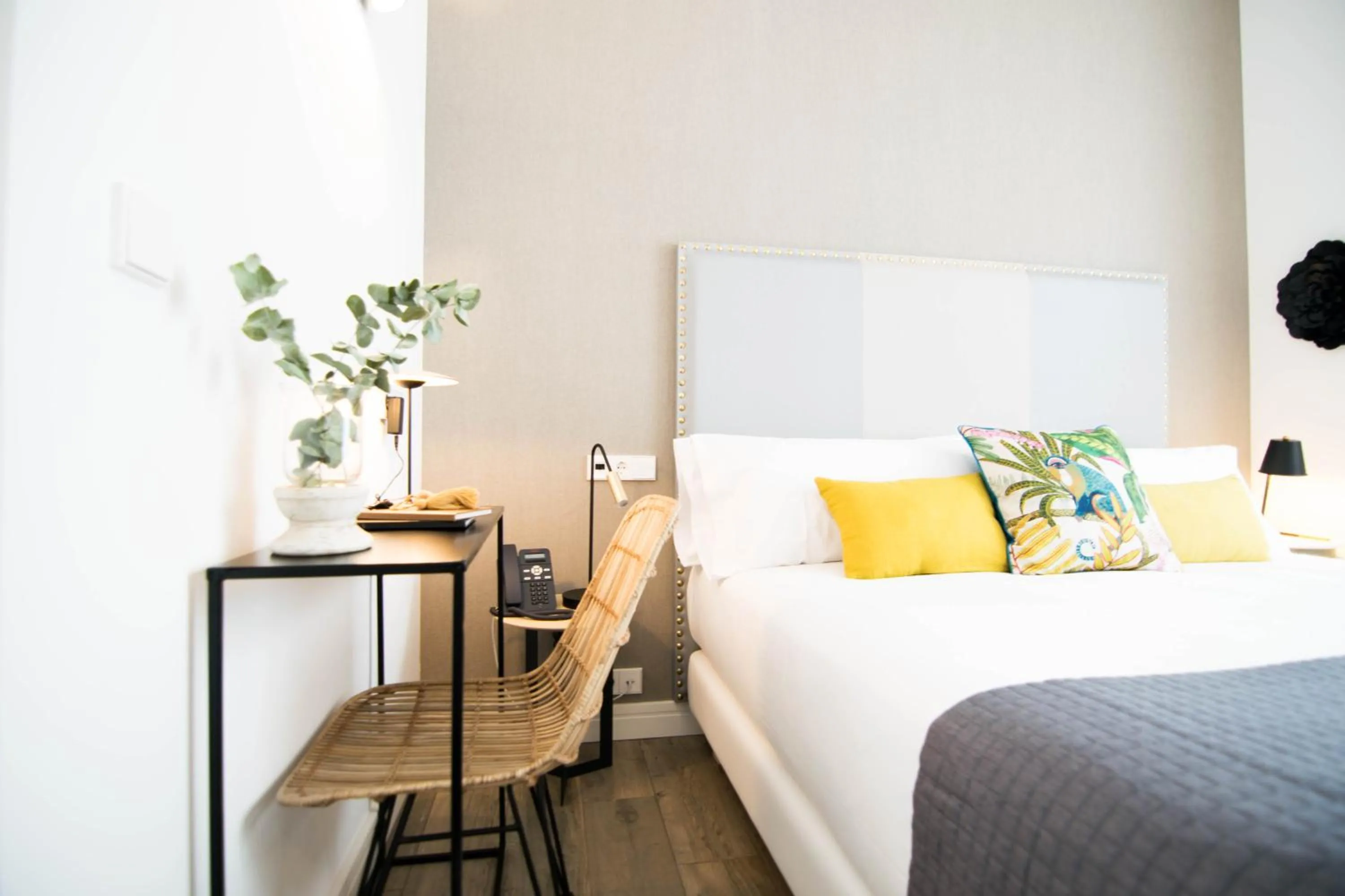 Photo of the whole room, Bed in MYR Marqués House