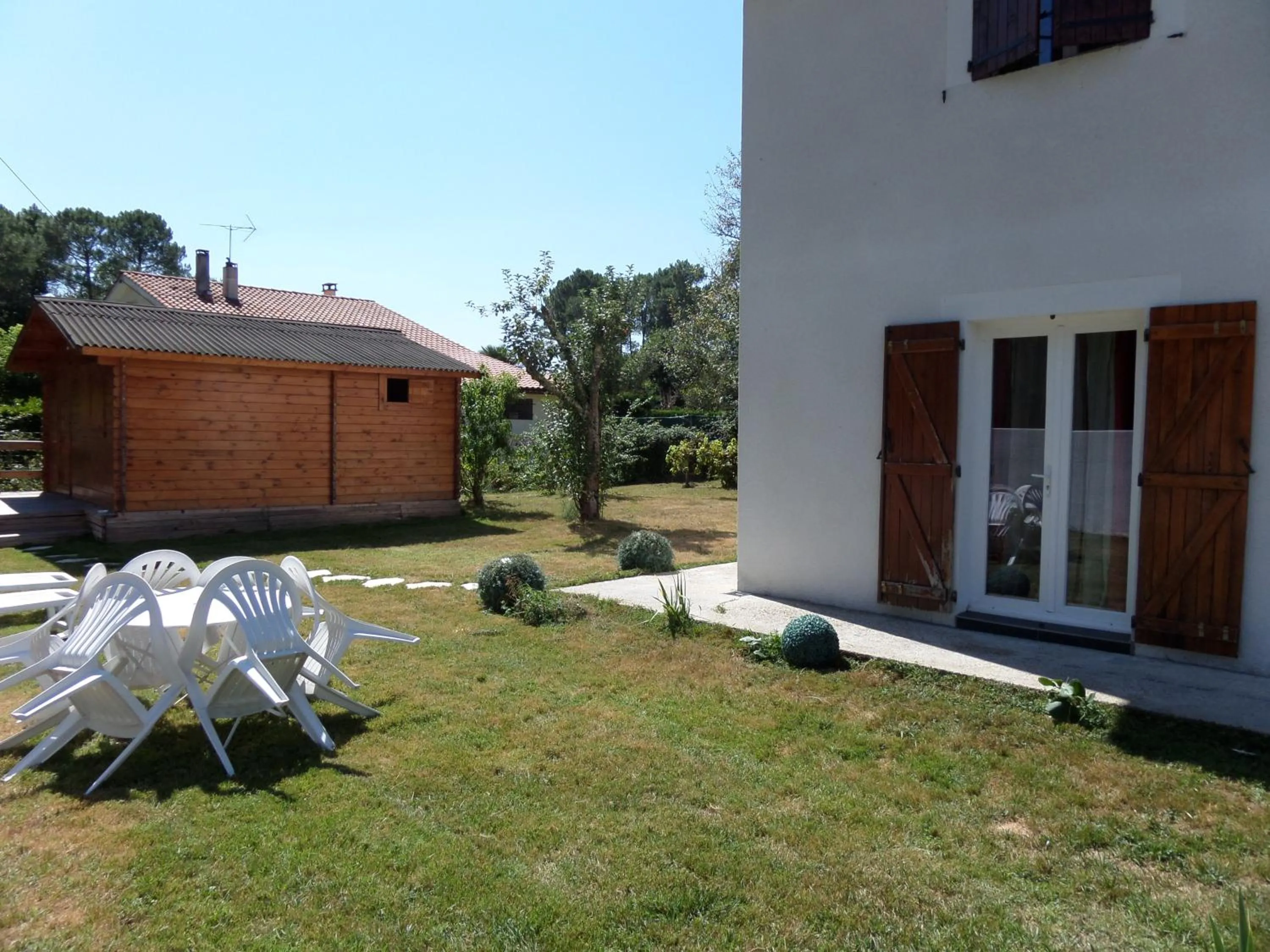 Garden in Chambre d'hotes ronquer
