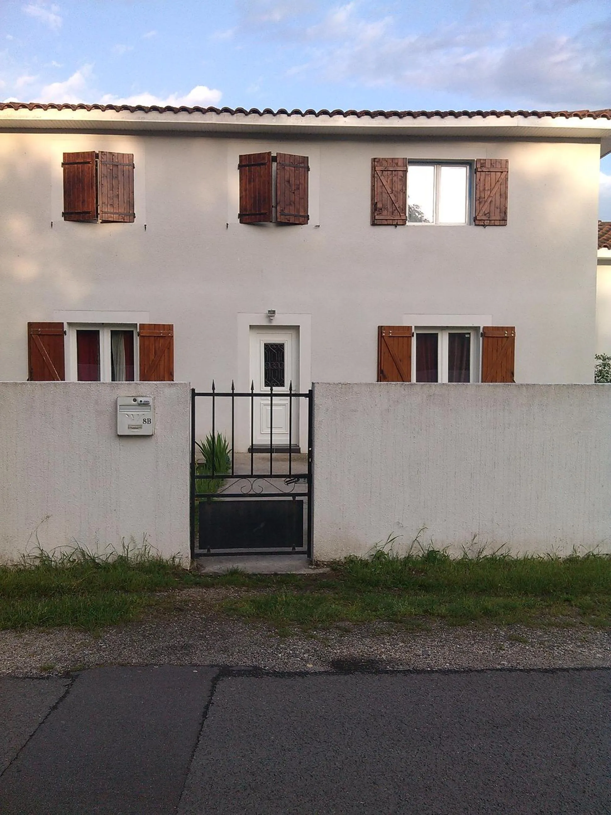 Facade/entrance in Chambre d'hotes ronquer