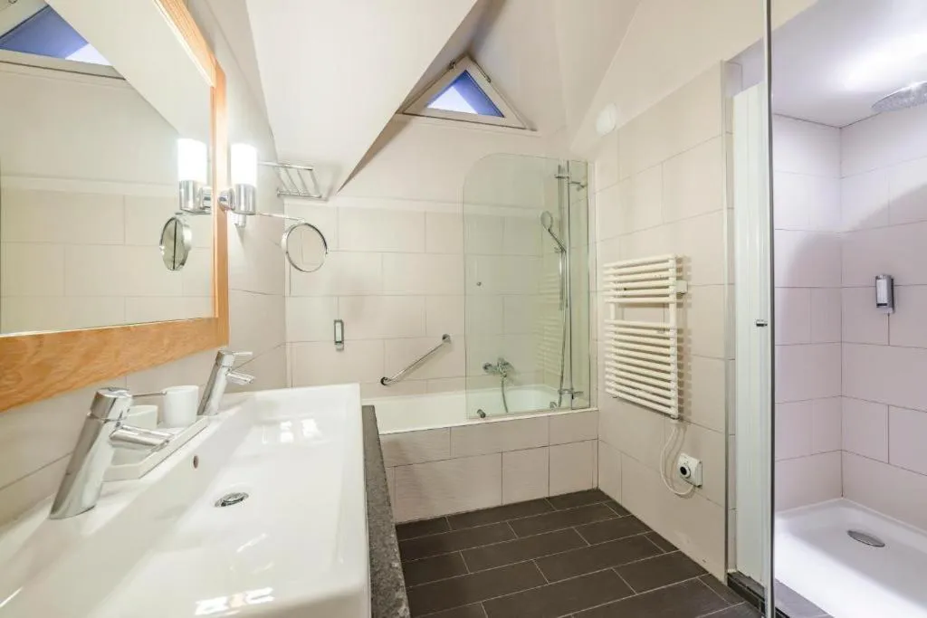 Bathroom in Hotel Le Morgane