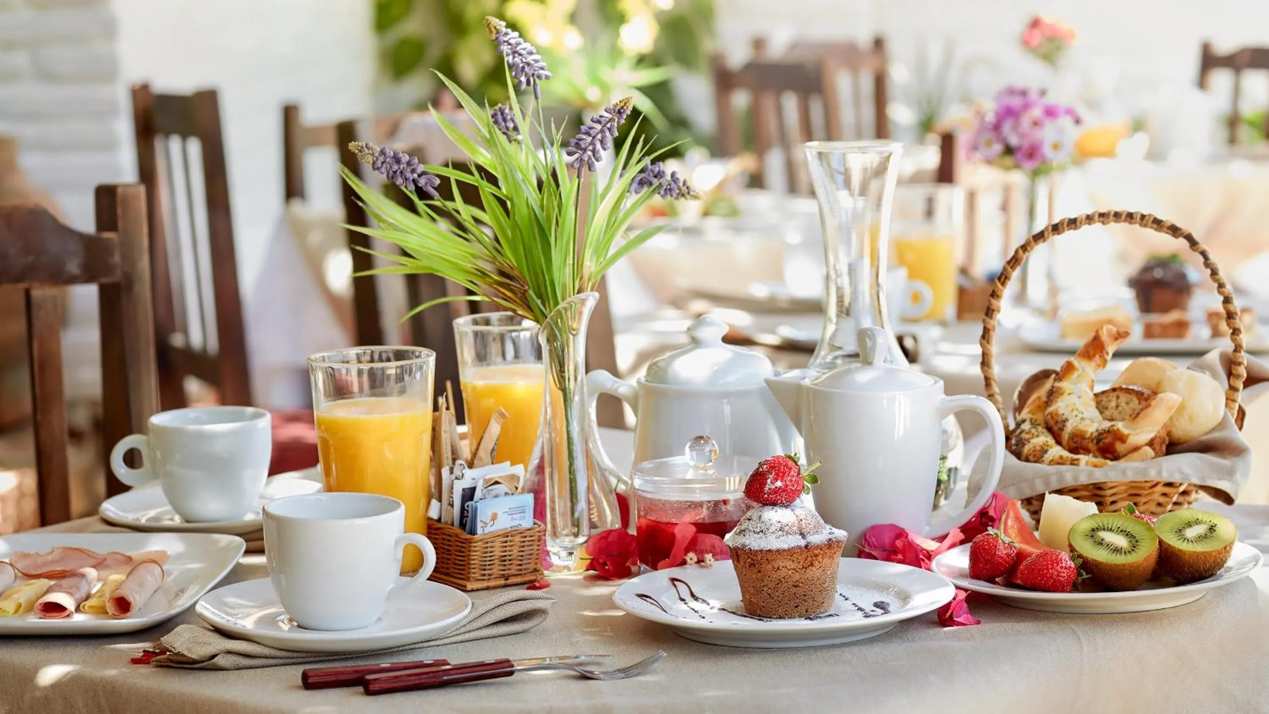 Breakfast in Mona Lisa Pousada