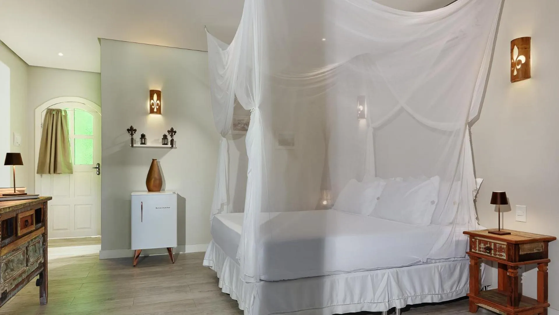 Bed in Mona Lisa Pousada