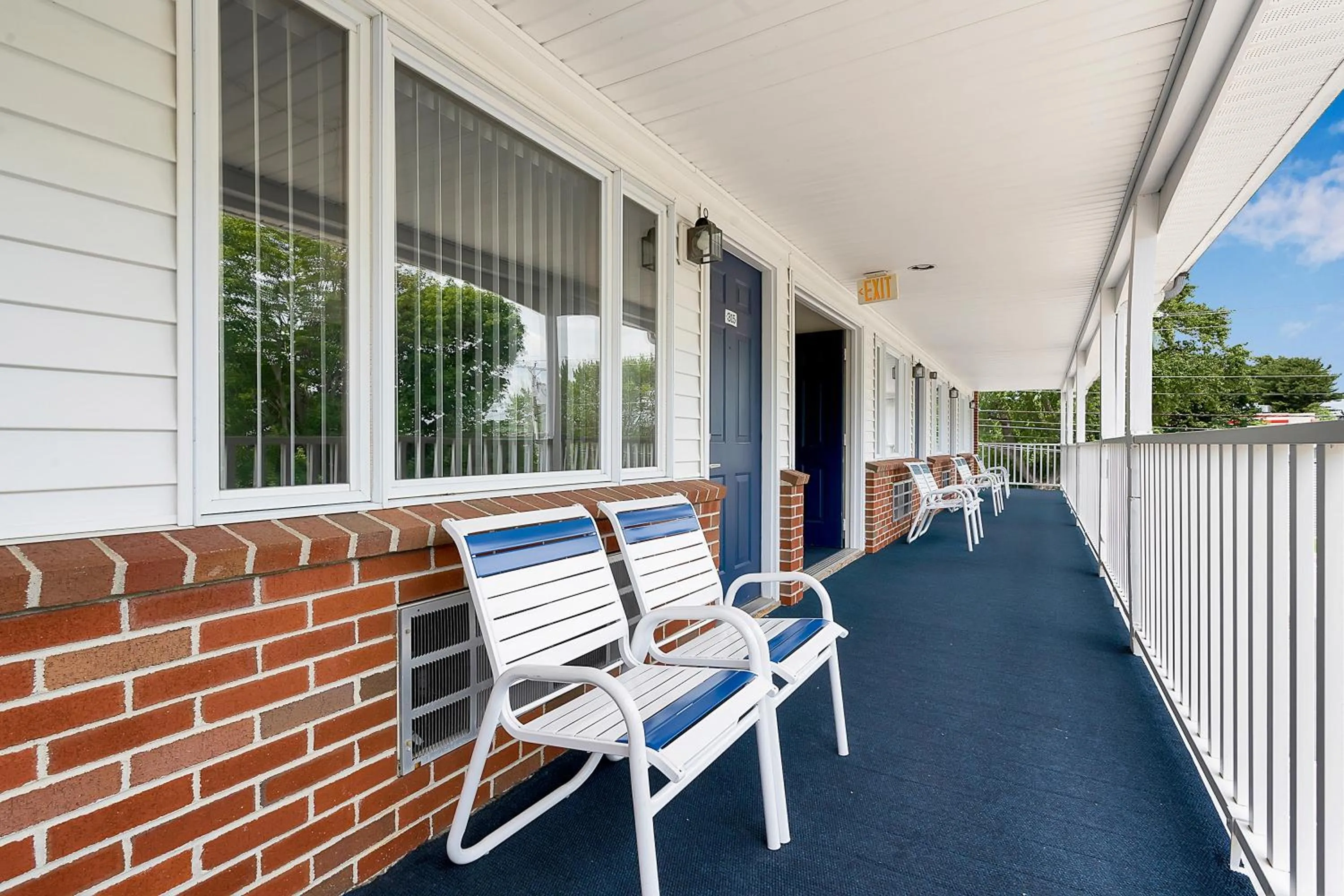 Property building in USA Inn