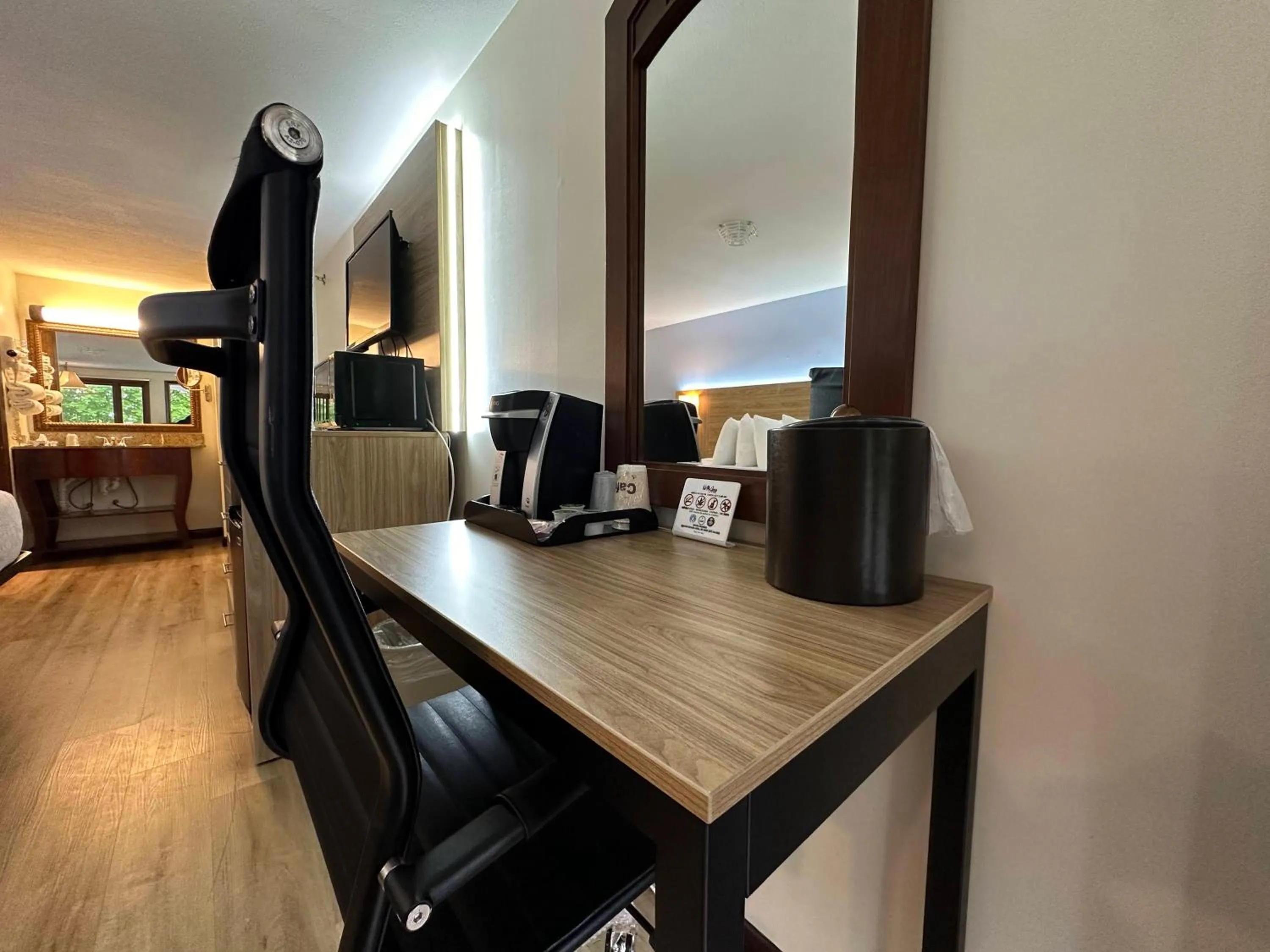 Seating area in USA Inn