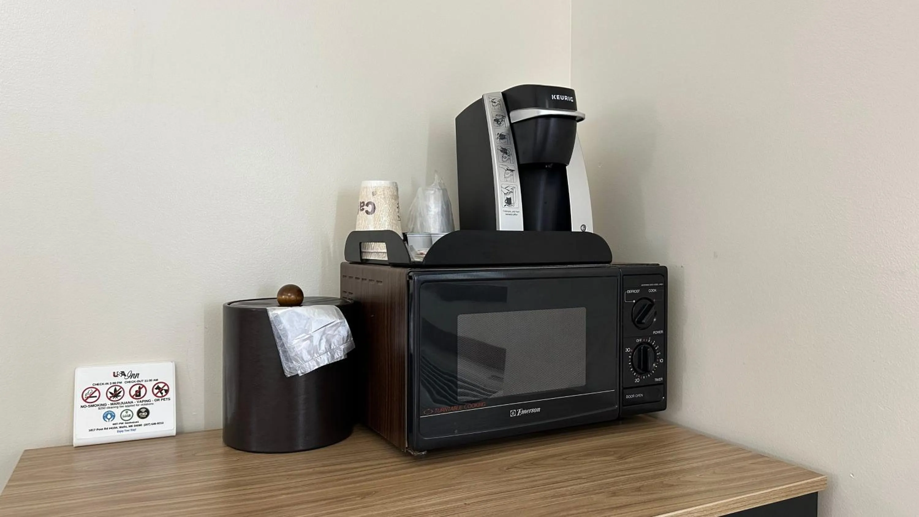 Coffee/tea facilities in USA Inn