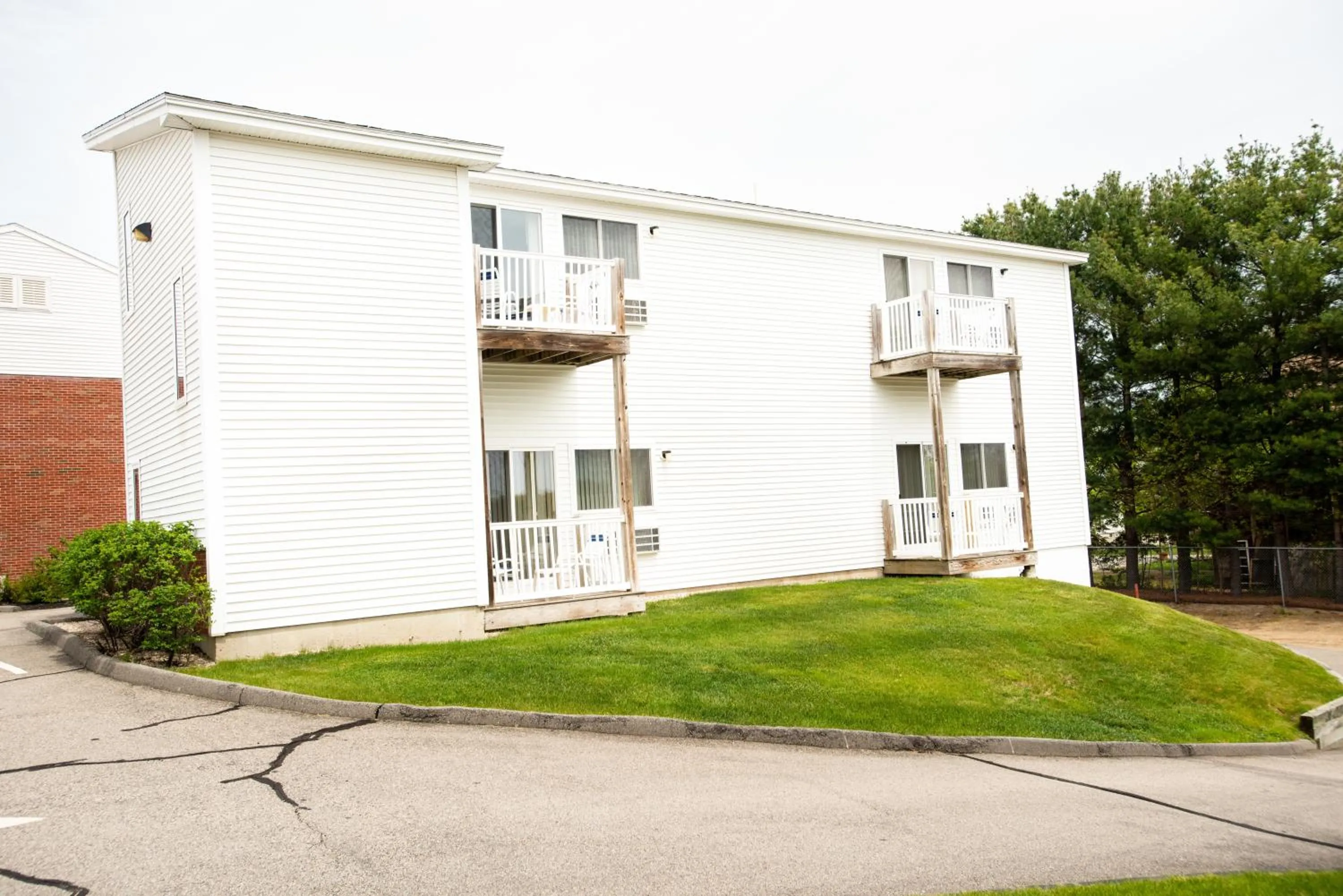 Property building in USA Inn