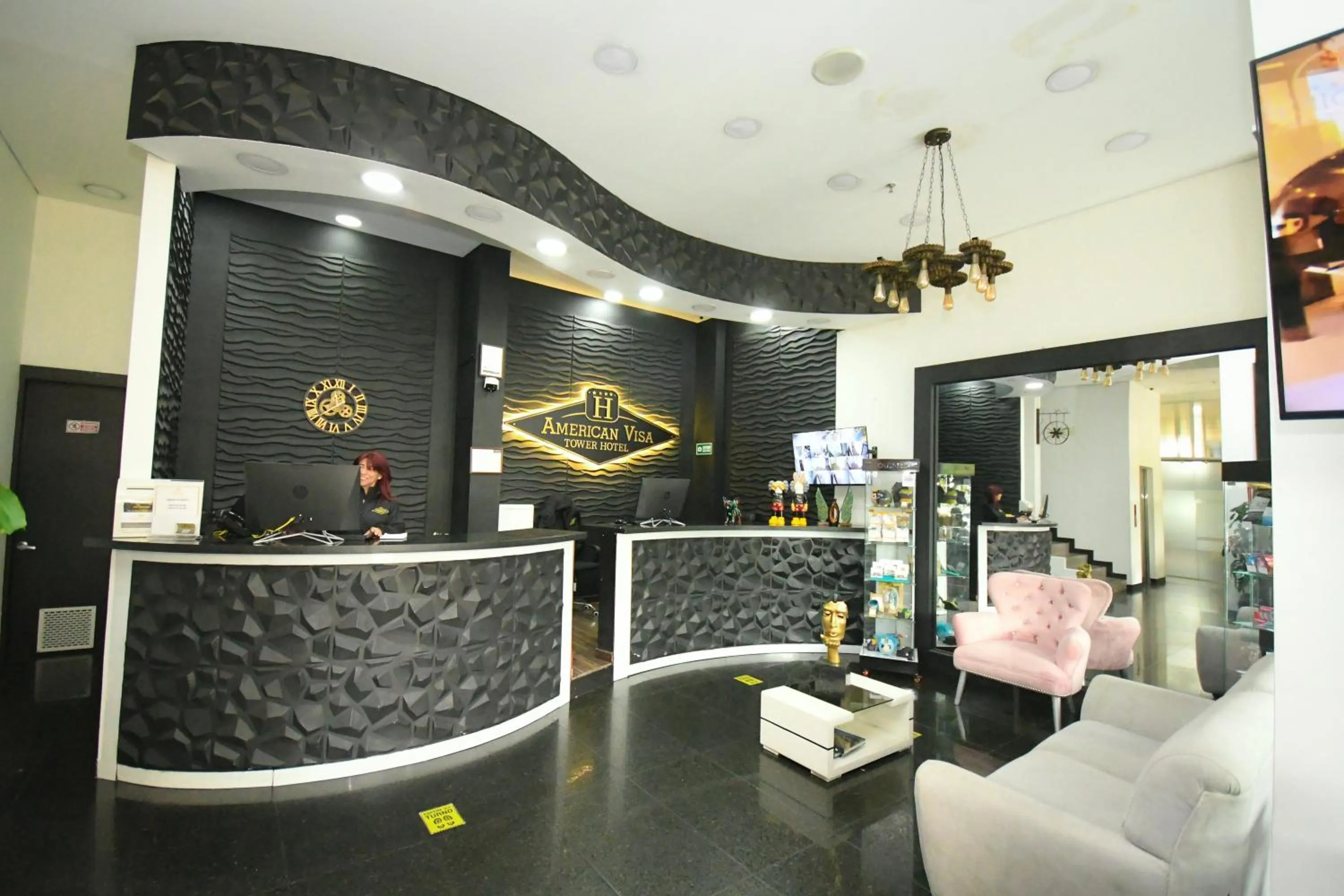 Lobby or reception in Hotel American Visa Tower