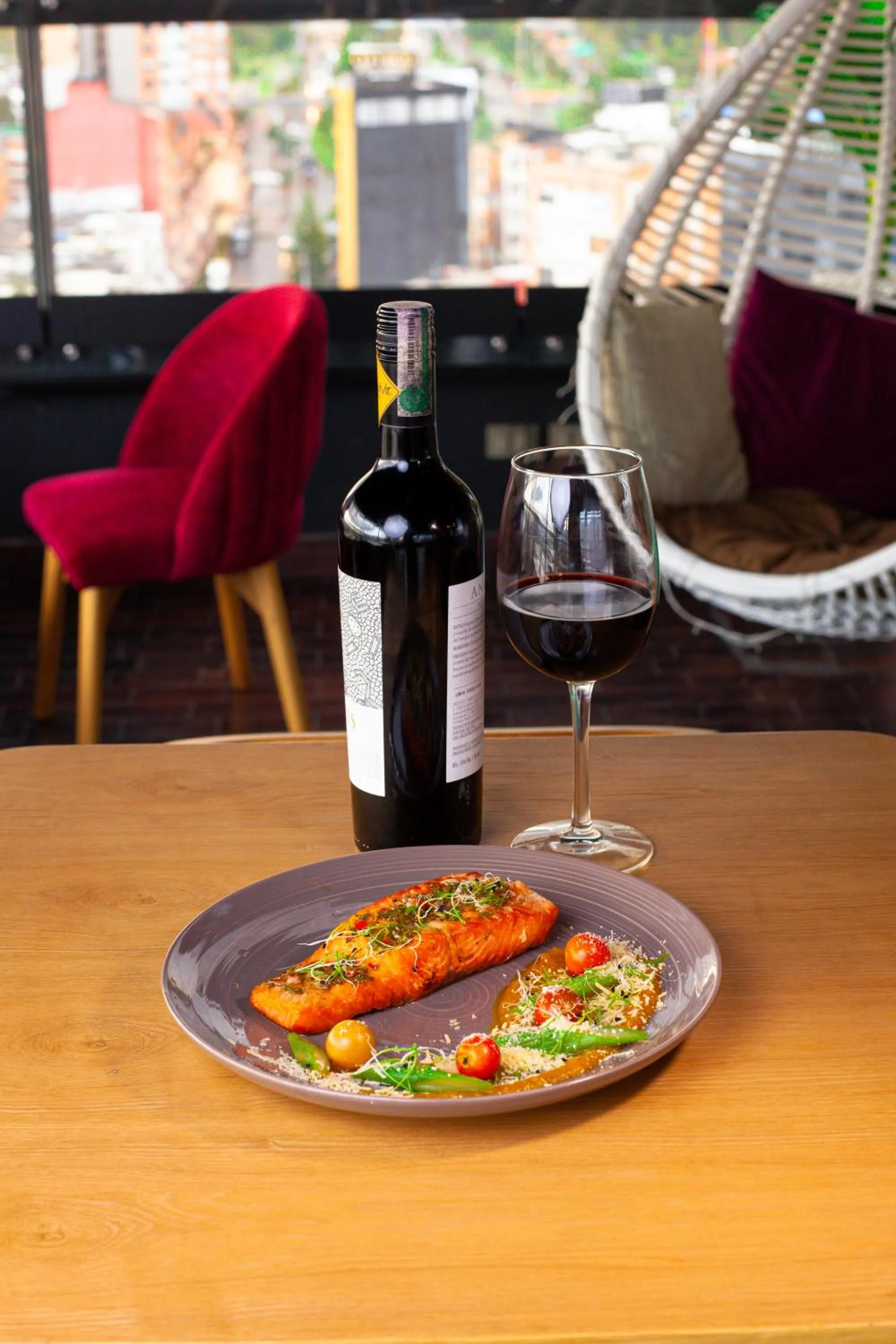 Alcoholic drinks in Hotel American Visa Tower